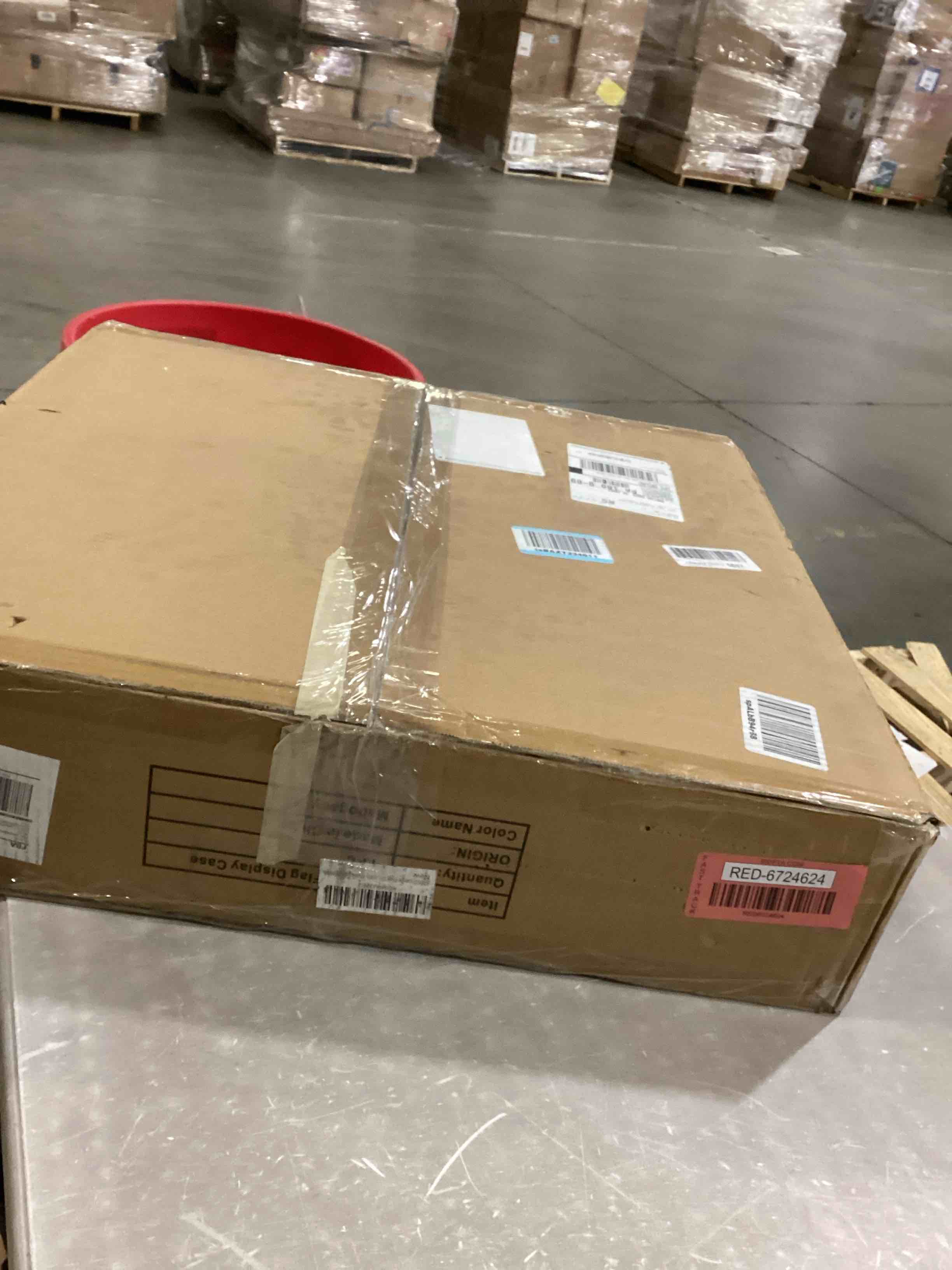 https://s3.amazonaws.com/lotting-images-prod/bidfta/RED6724624_1737389999010.jpeg