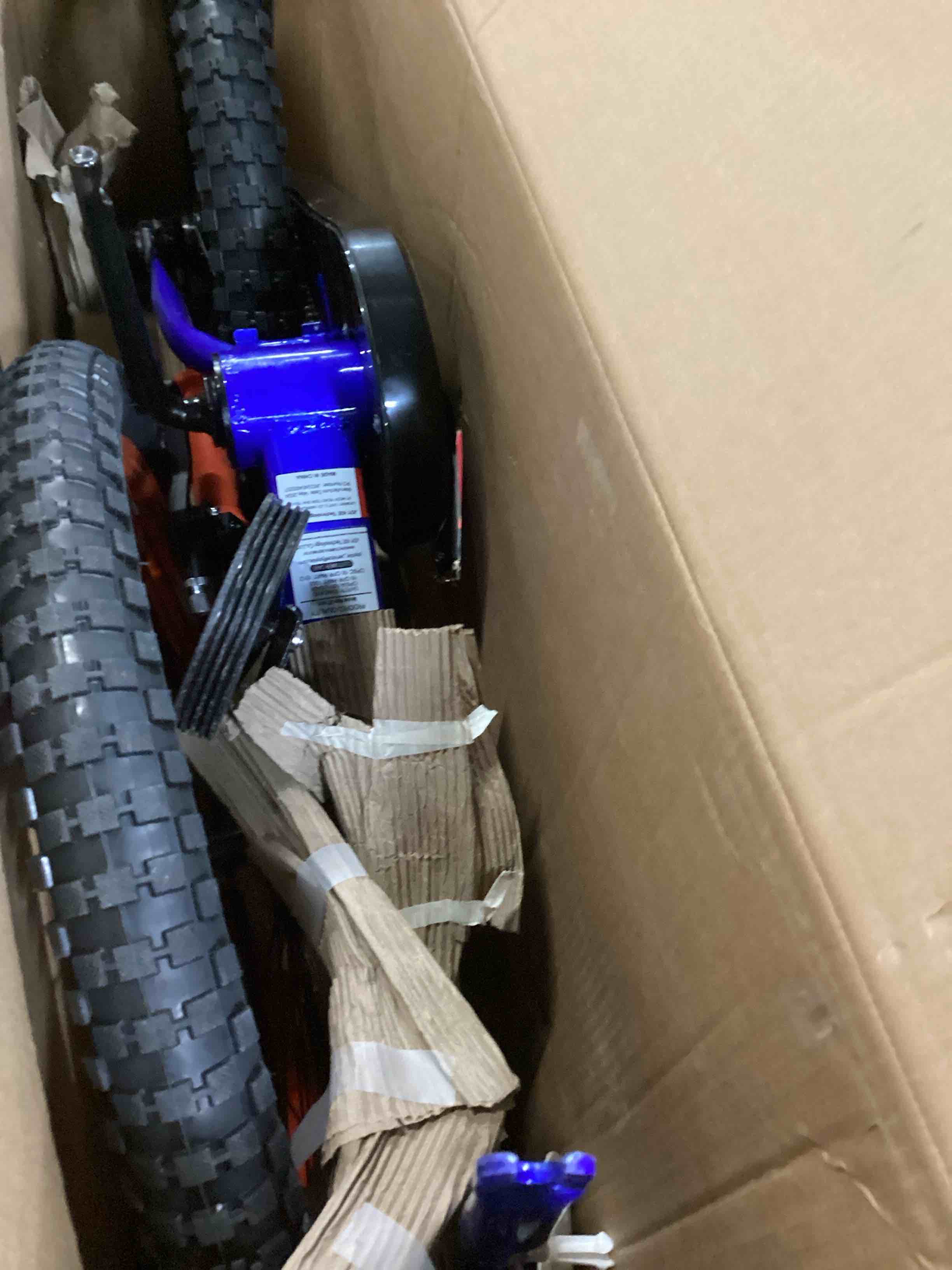 https://s3.amazonaws.com/lotting-images-prod/bidfta/RED6724627_1737390276904.jpeg
