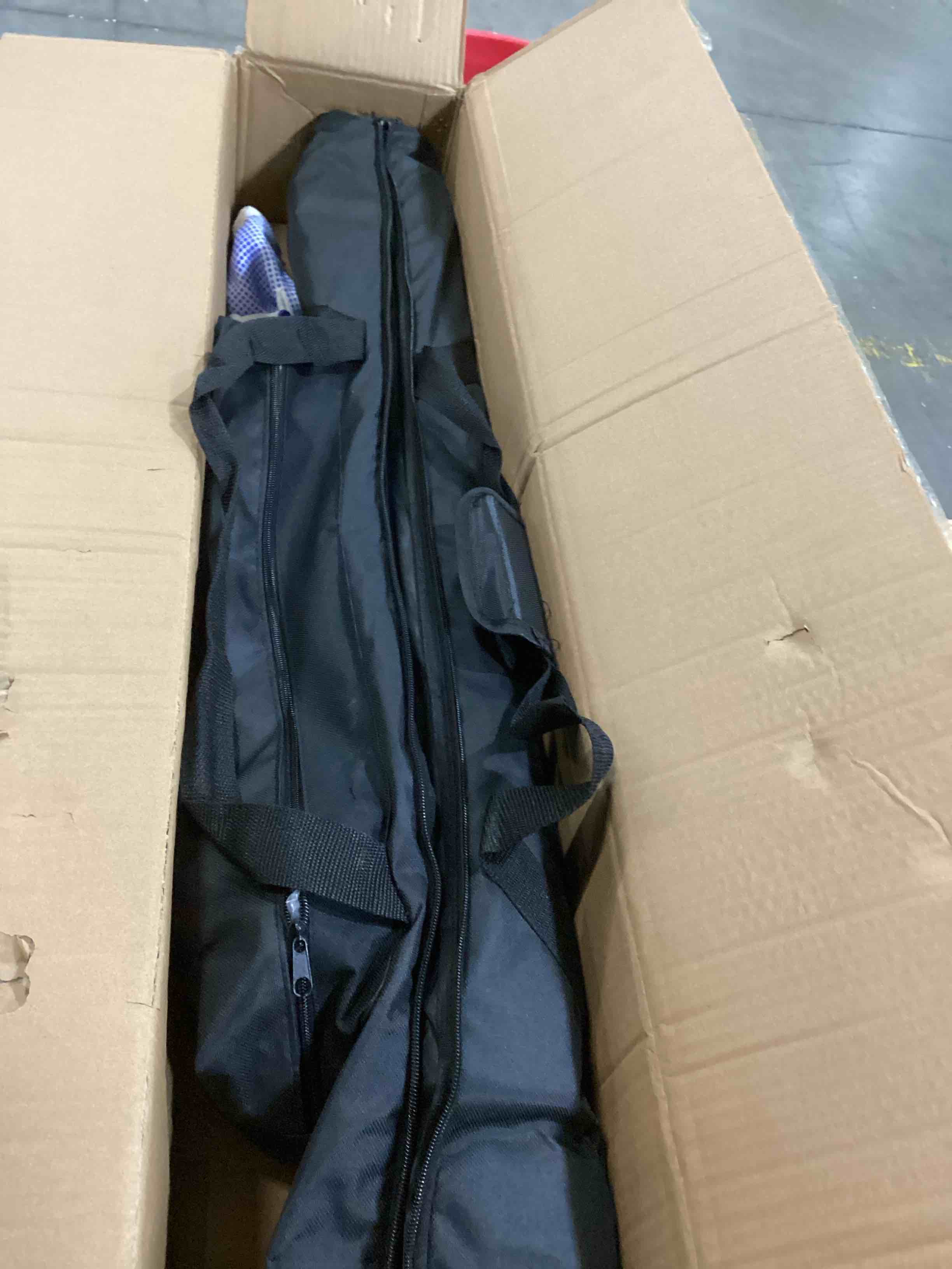https://s3.amazonaws.com/lotting-images-prod/bidfta/RED6724629_1737390549424.jpeg