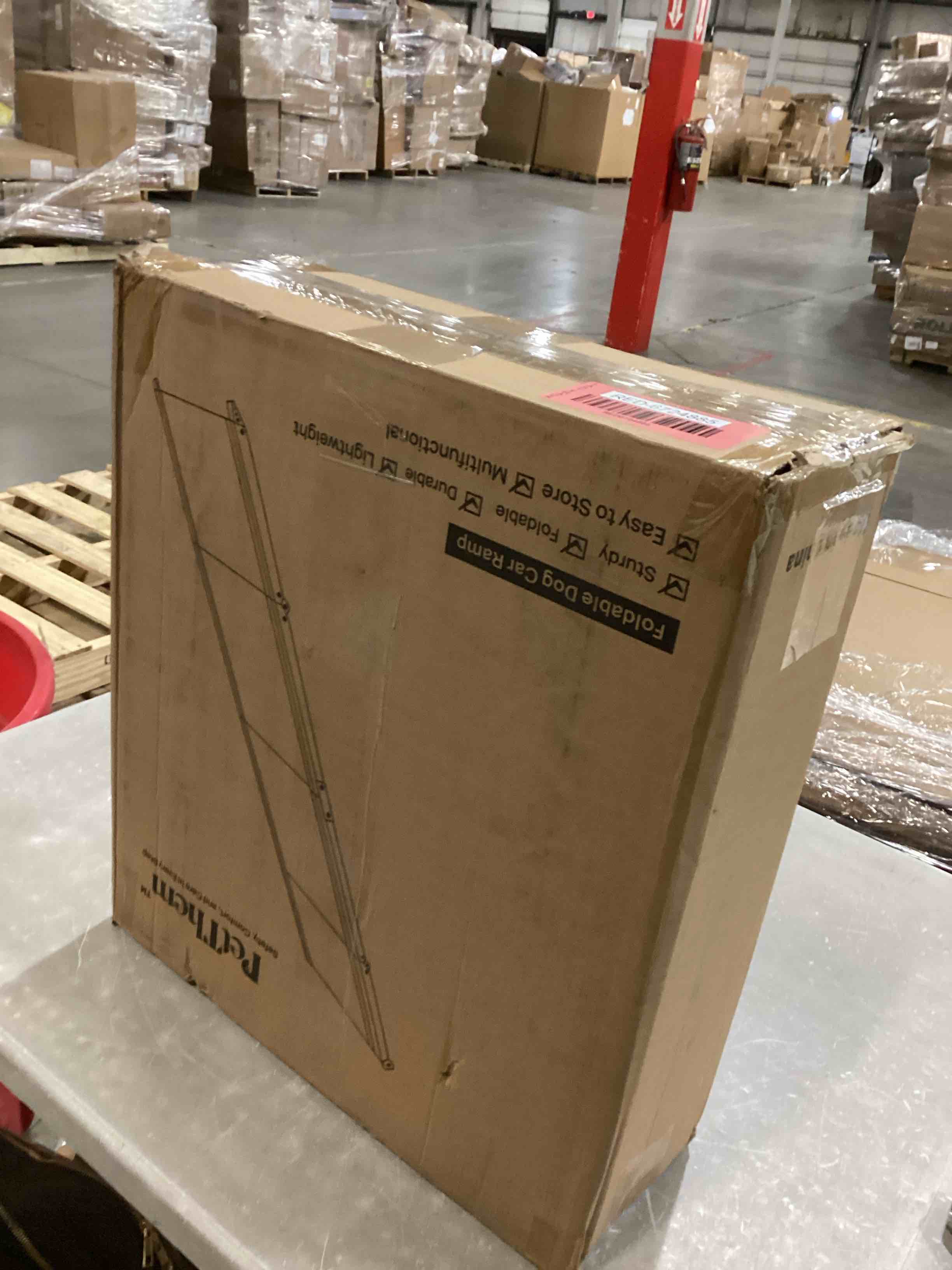 https://s3.amazonaws.com/lotting-images-prod/bidfta/RED6724885_1737567819323.jpeg