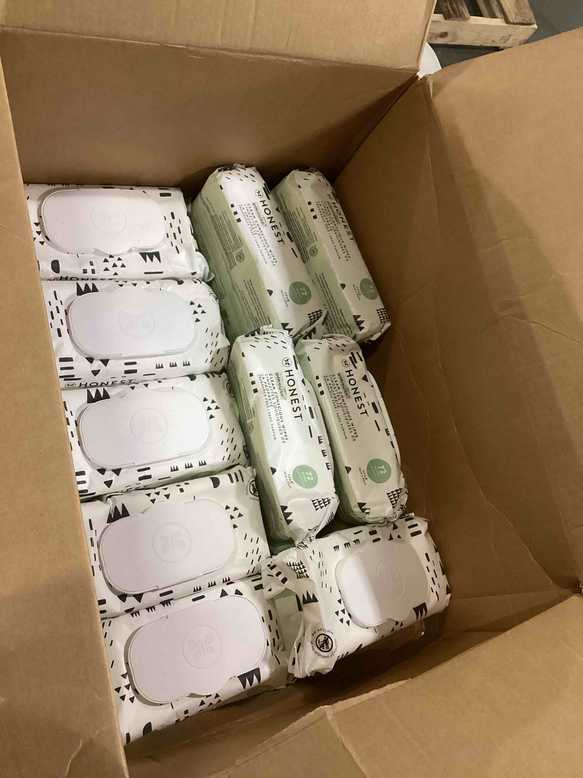 https://s3.amazonaws.com/lotting-images-prod/bidfta/RED6724908_1737573718769.jpeg