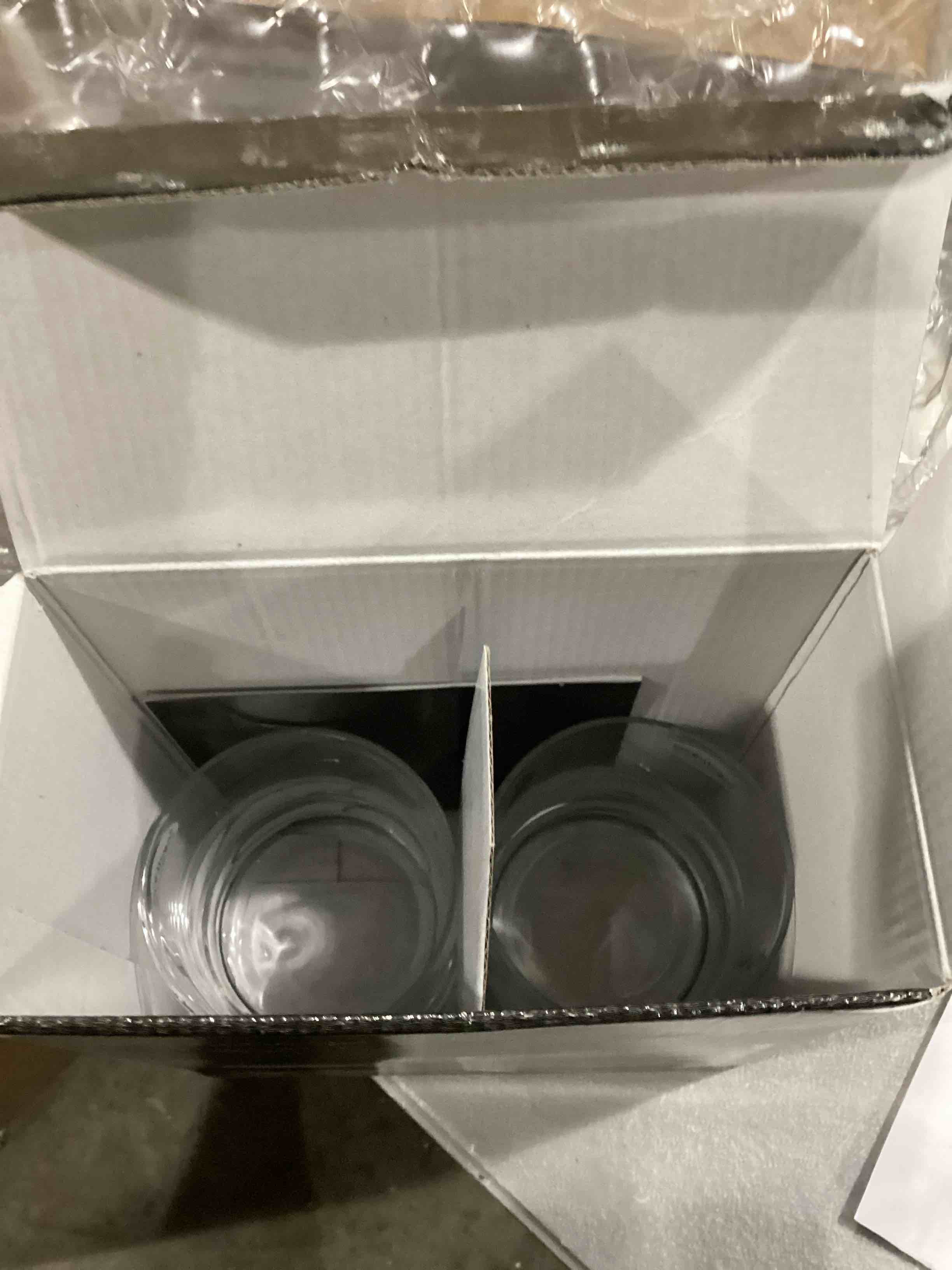 https://s3.amazonaws.com/lotting-images-prod/bidfta/RED6725263_1735844019750.jpeg