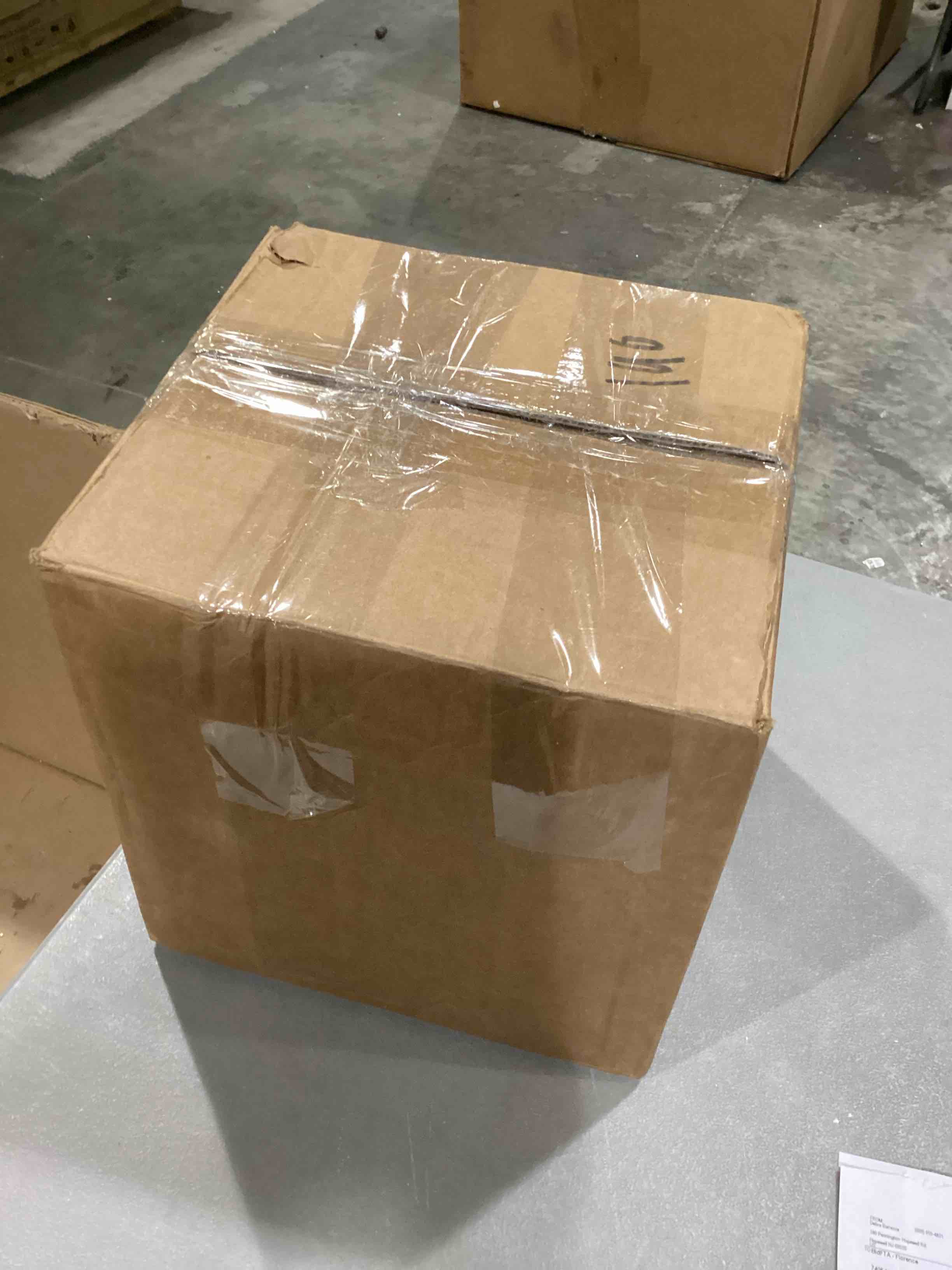 https://s3.amazonaws.com/lotting-images-prod/bidfta/RED6725263_1735844066505.jpeg