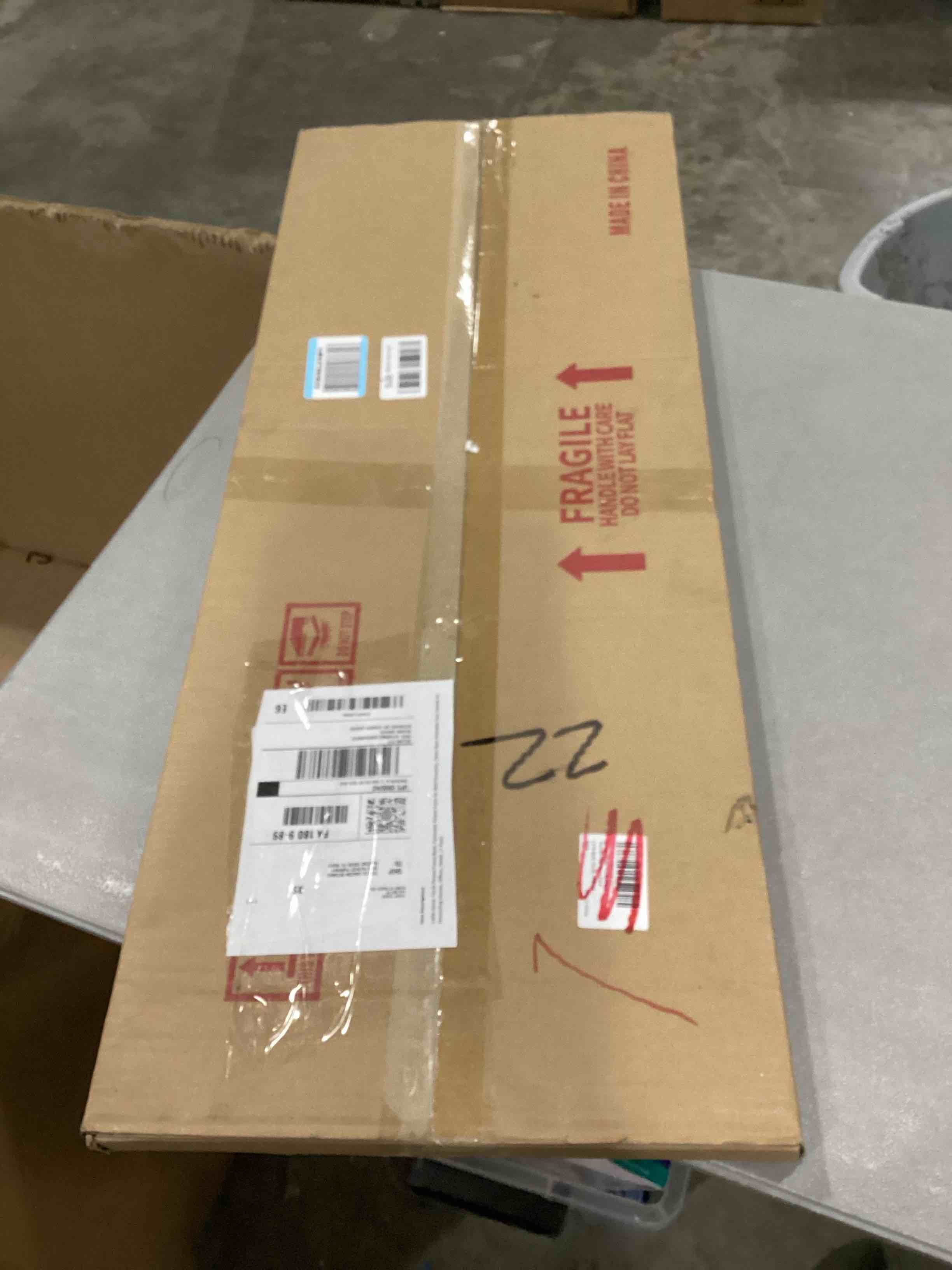https://s3.amazonaws.com/lotting-images-prod/bidfta/RED6725595_1736341331191.jpeg
