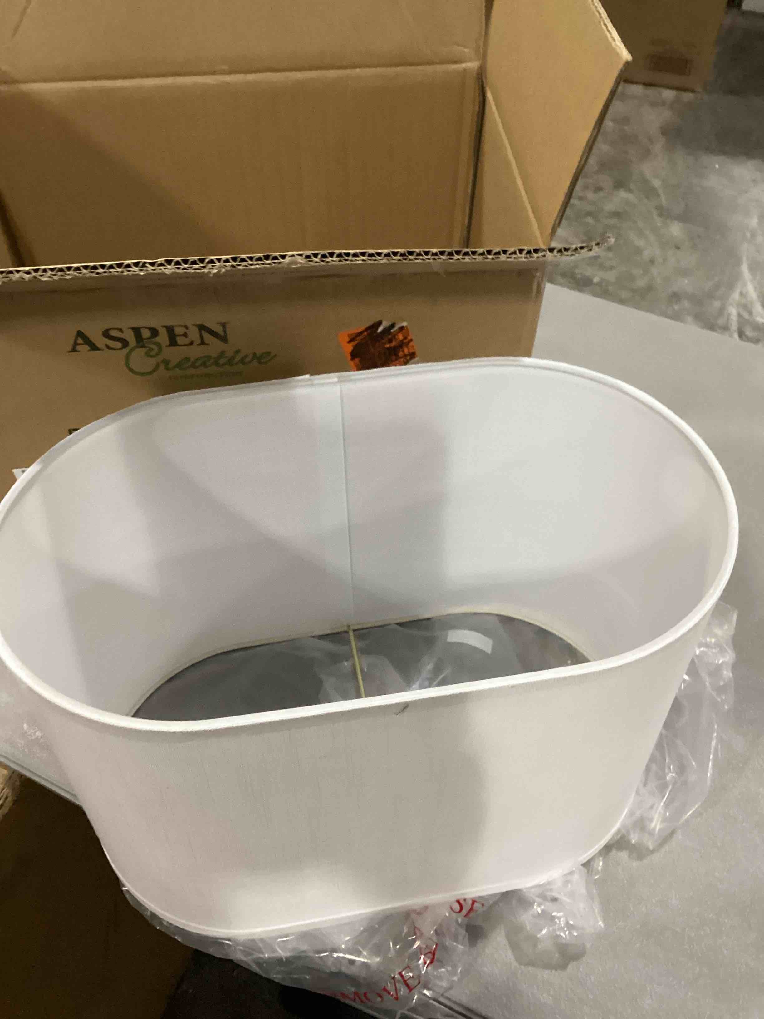 https://s3.amazonaws.com/lotting-images-prod/bidfta/RED6725605_1736342862497.jpeg