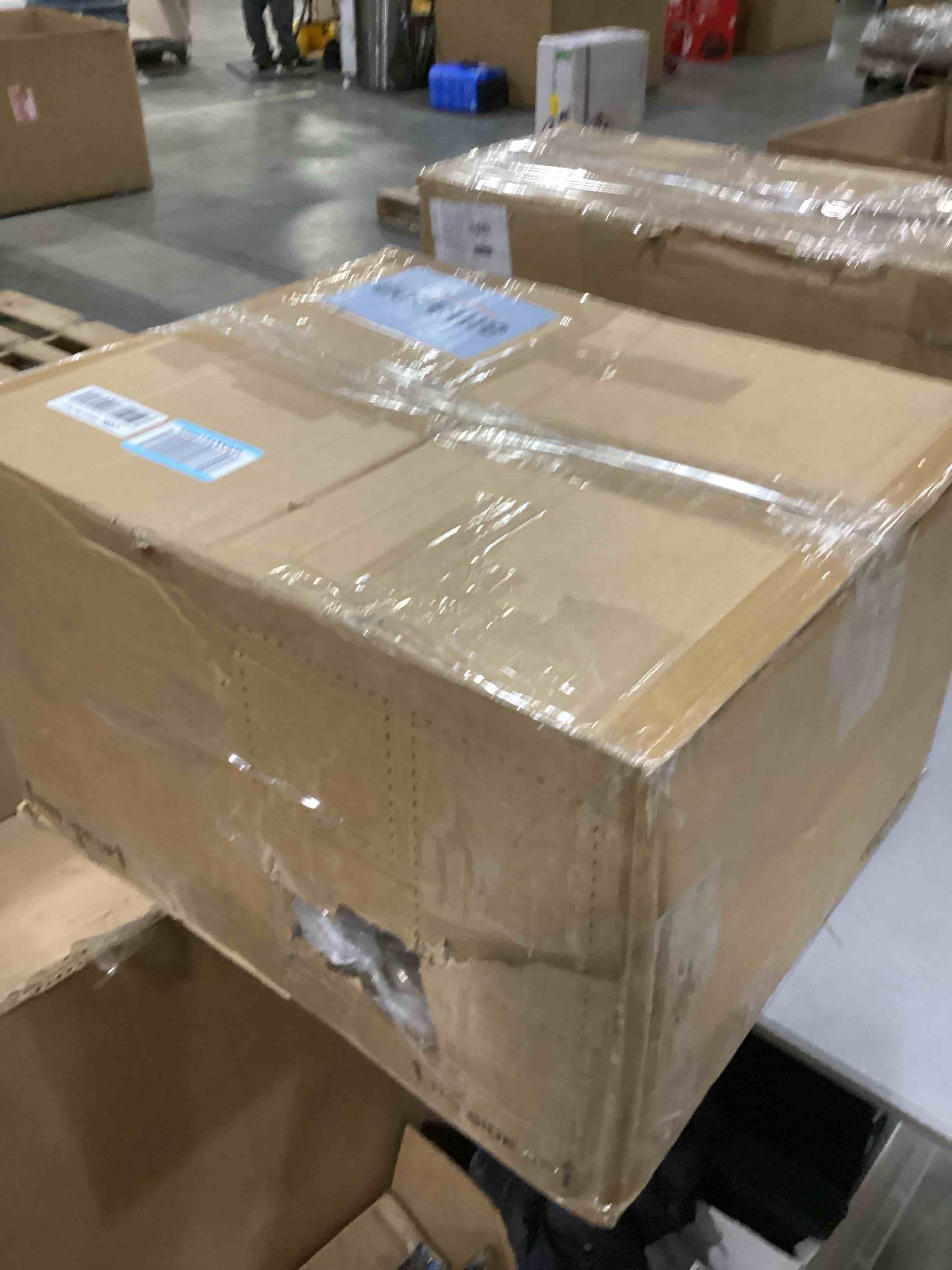 https://s3.amazonaws.com/lotting-images-prod/bidfta/RED6725753_1736426843524.jpeg
