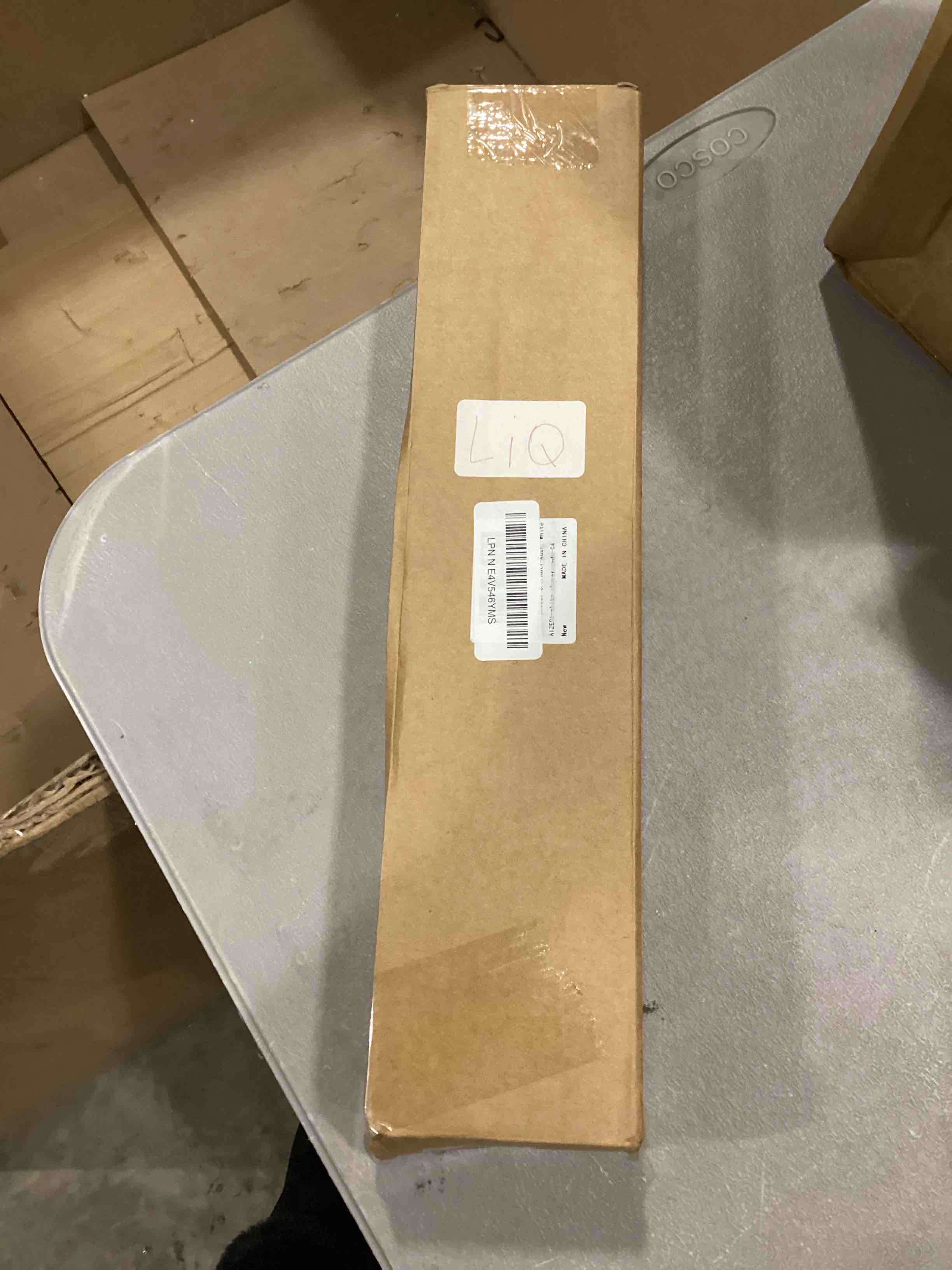https://s3.amazonaws.com/lotting-images-prod/bidfta/RED6725923_1736511050409.jpeg