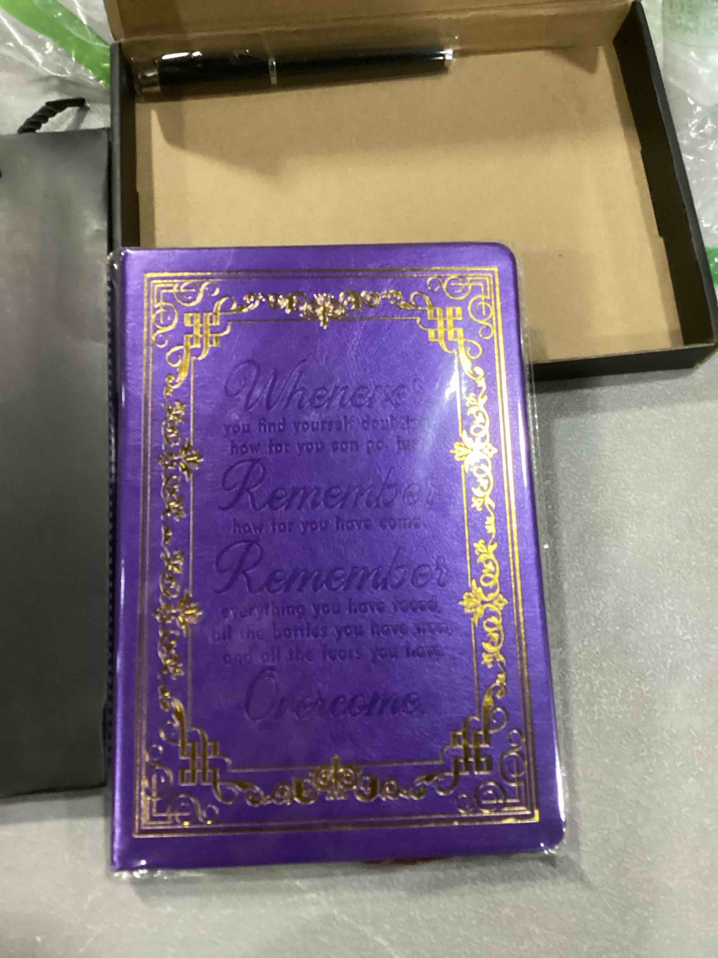 https://s3.amazonaws.com/lotting-images-prod/bidfta/RED6726253_1736862563739.jpeg