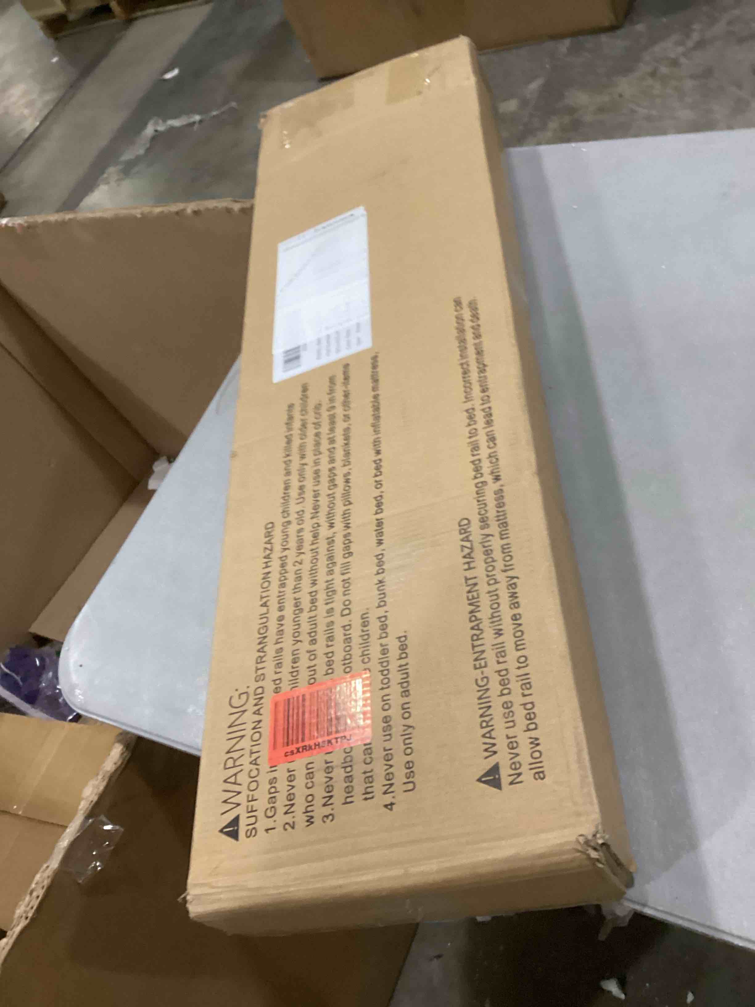 https://s3.amazonaws.com/lotting-images-prod/bidfta/RED6726326_1736879127694.jpeg