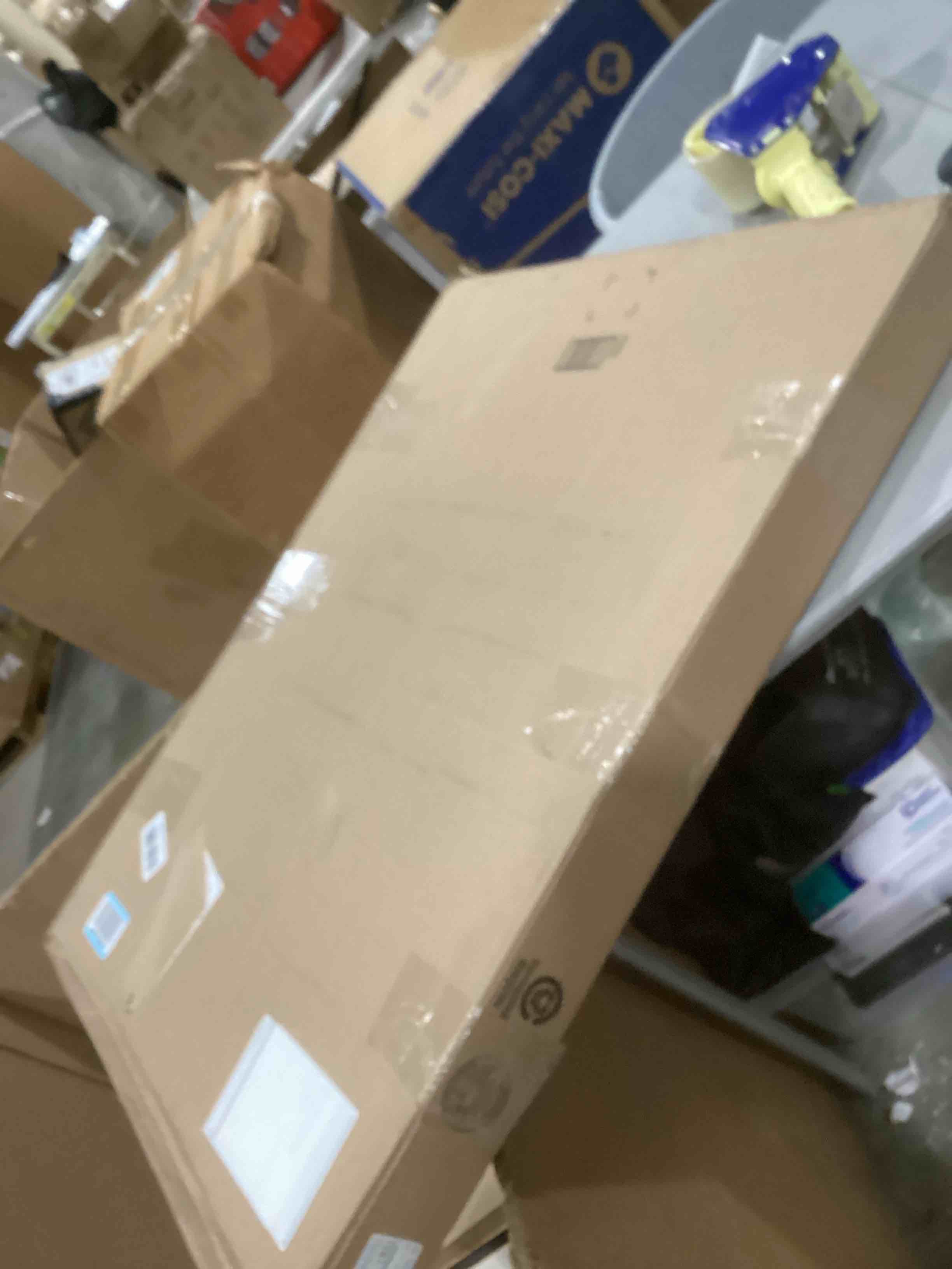 https://s3.amazonaws.com/lotting-images-prod/bidfta/RED6726329_1736879507497.jpeg