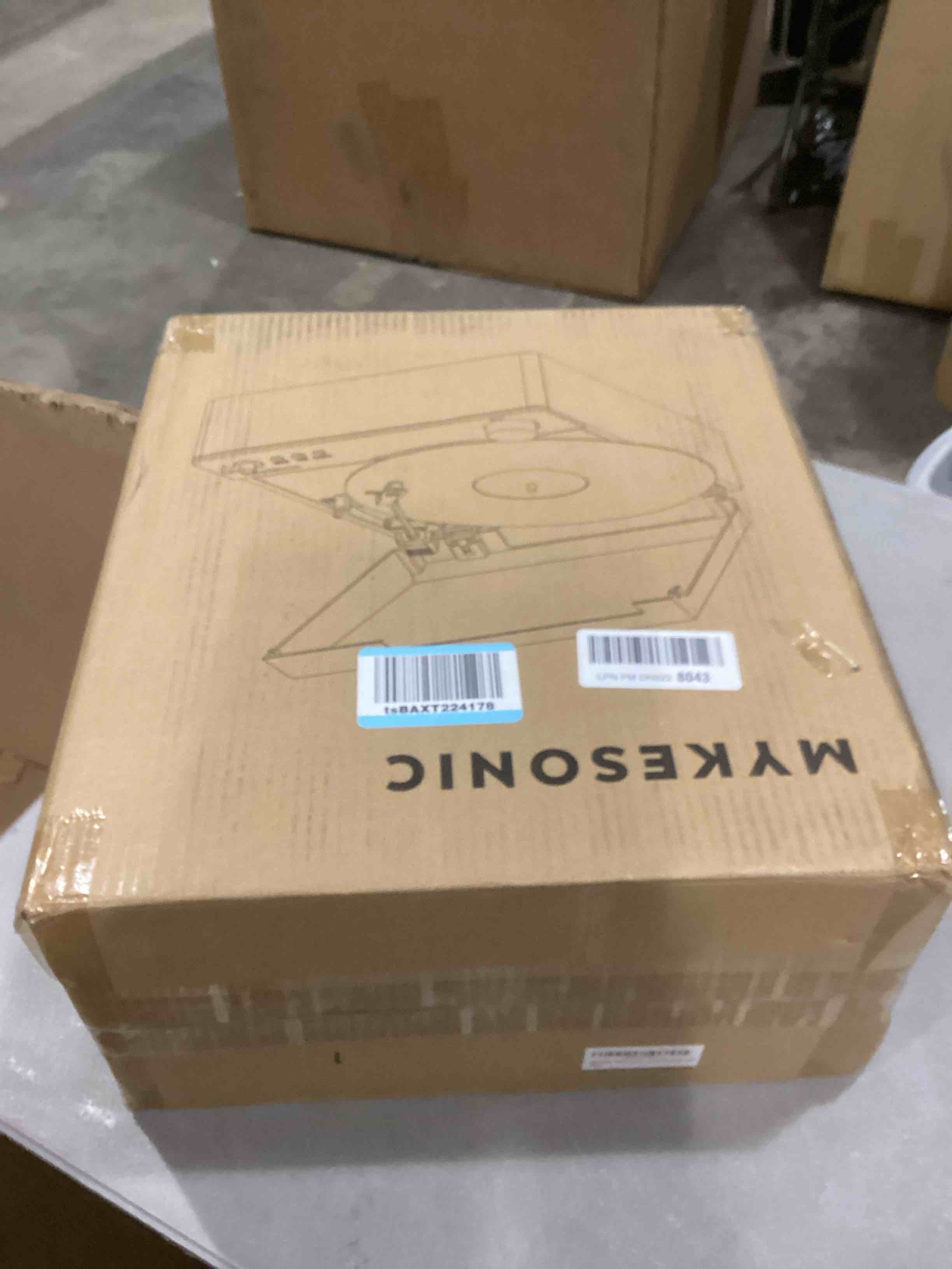https://s3.amazonaws.com/lotting-images-prod/bidfta/RED6726391_1736946052306.jpeg