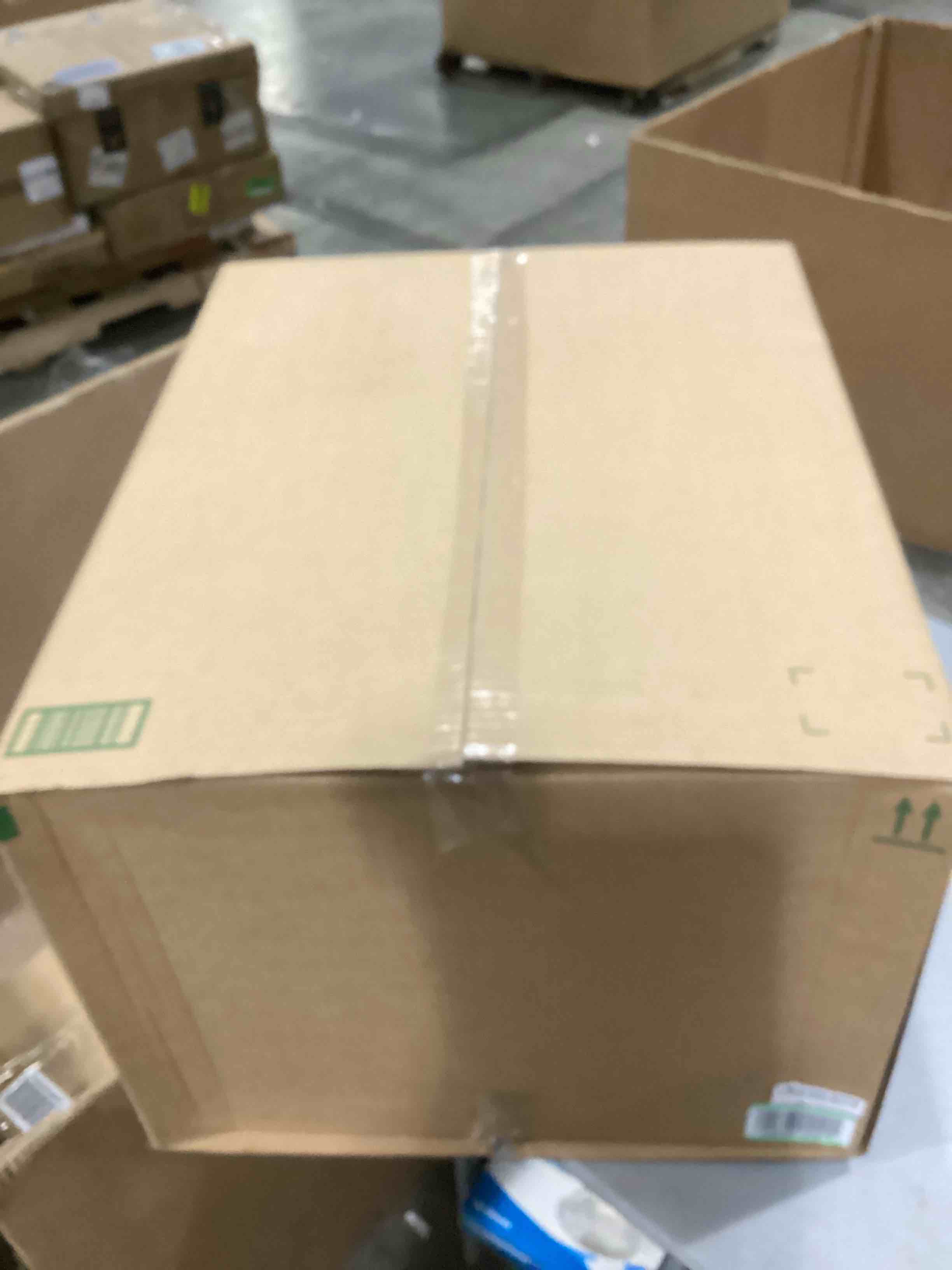 https://s3.amazonaws.com/lotting-images-prod/bidfta/RED6726523_1733945059918.jpeg