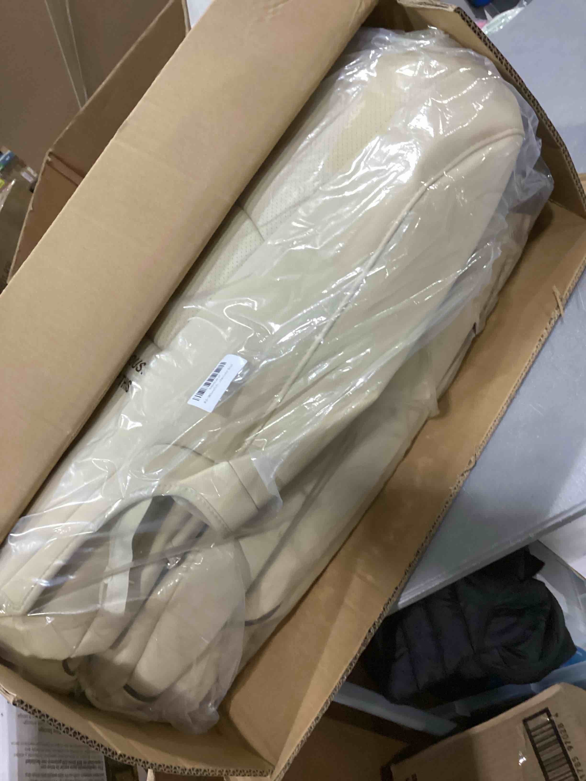 https://s3.amazonaws.com/lotting-images-prod/bidfta/RED6726791_1734099423684.jpeg