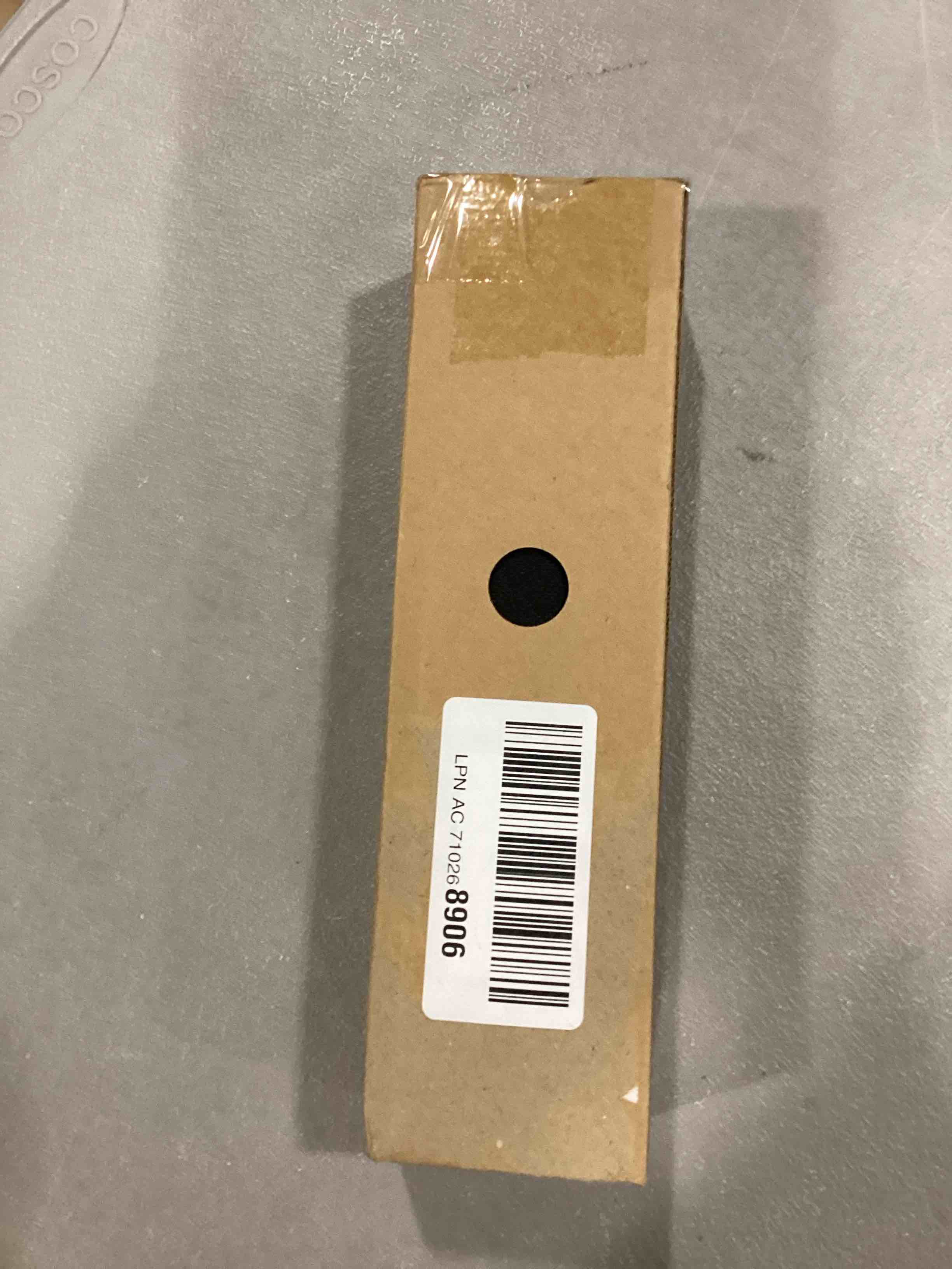 https://s3.amazonaws.com/lotting-images-prod/bidfta/RED6727292_1734459293266.jpeg