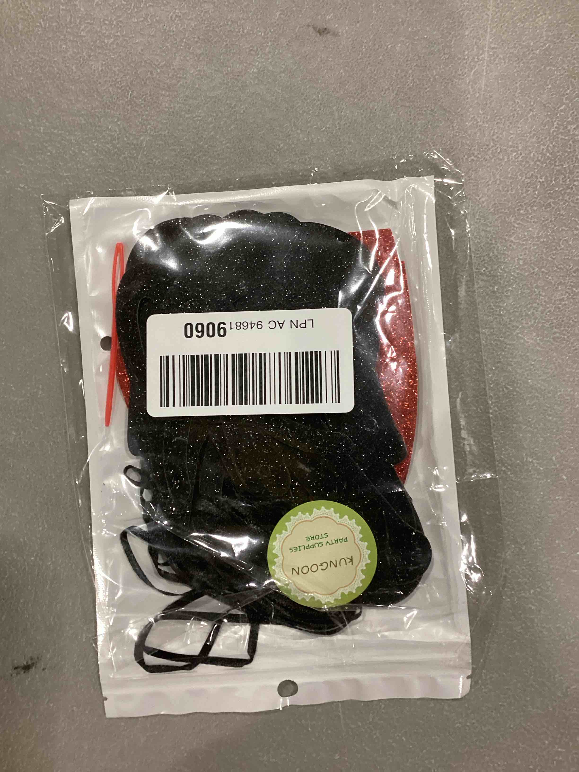 https://s3.amazonaws.com/lotting-images-prod/bidfta/RED6727342_1734465359027.jpeg