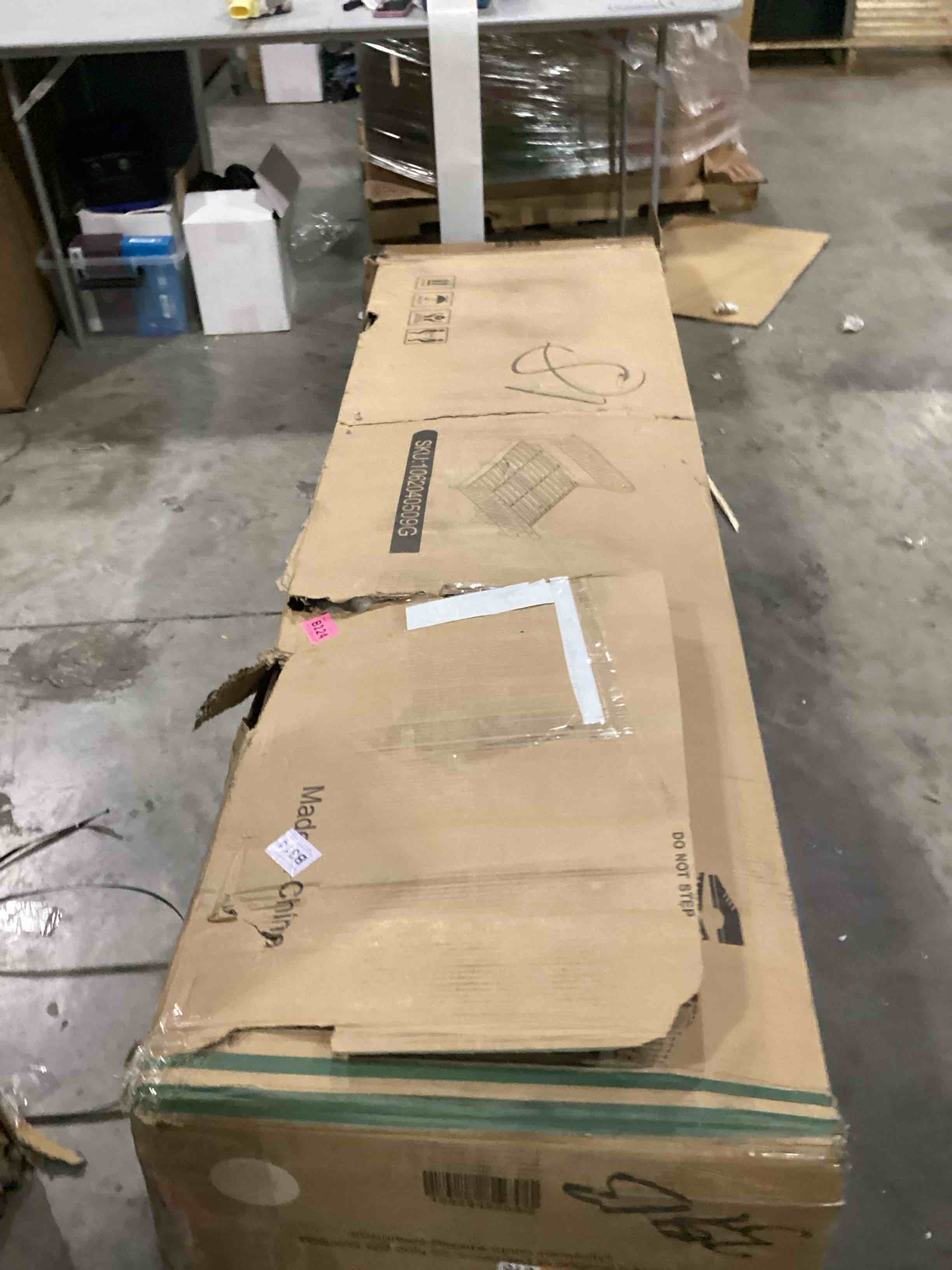 https://s3.amazonaws.com/lotting-images-prod/bidfta/RED6727926_1735239211203.jpeg