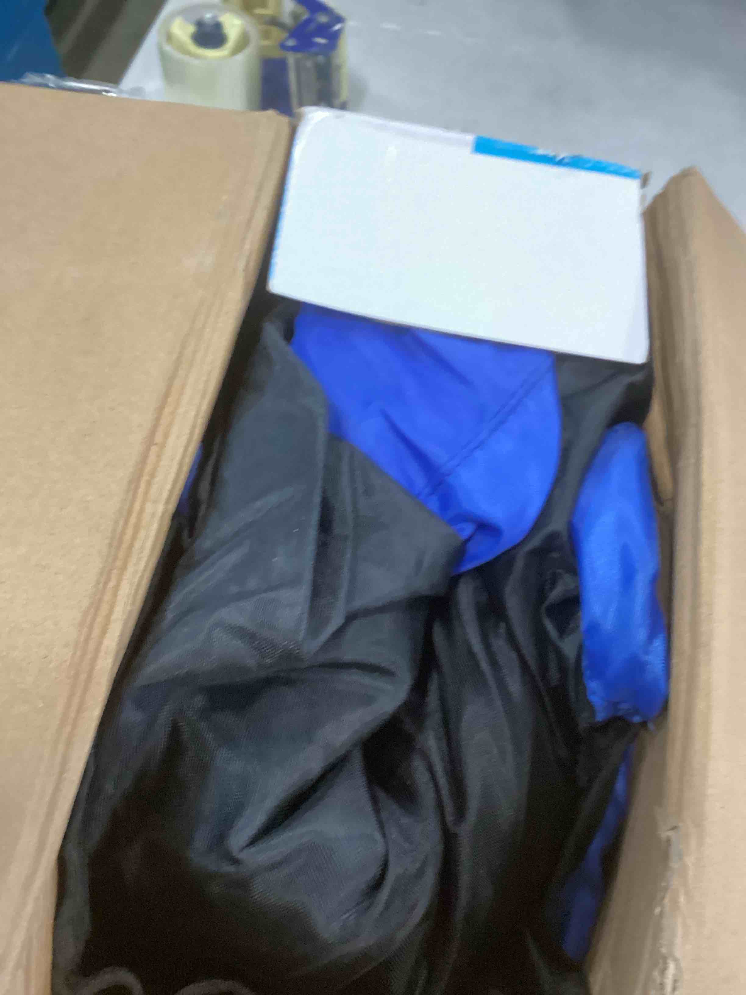 https://s3.amazonaws.com/lotting-images-prod/bidfta/RED6728091_1721489497135.jpeg