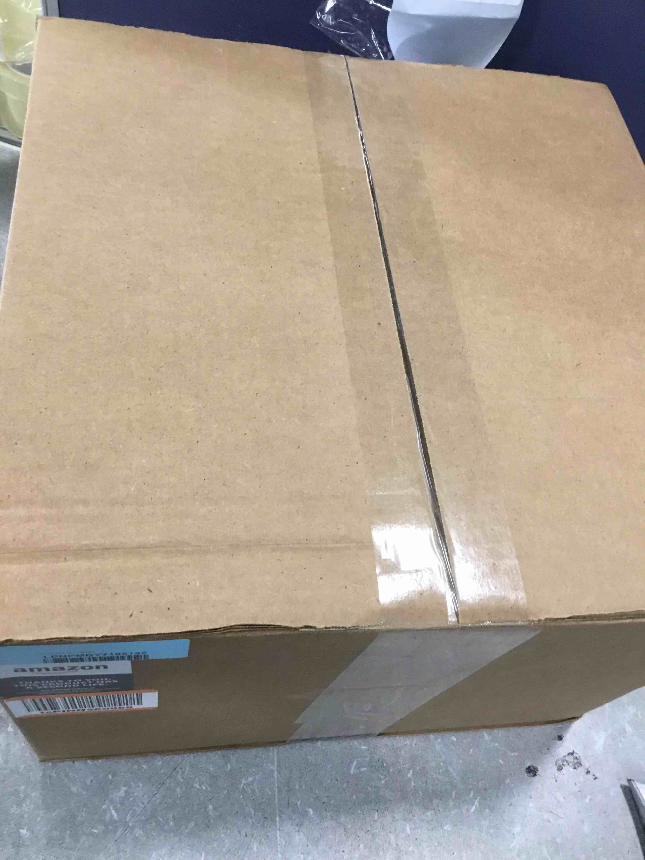 https://s3.amazonaws.com/lotting-images-prod/bidfta/RED6729315_1722353361322.jpeg