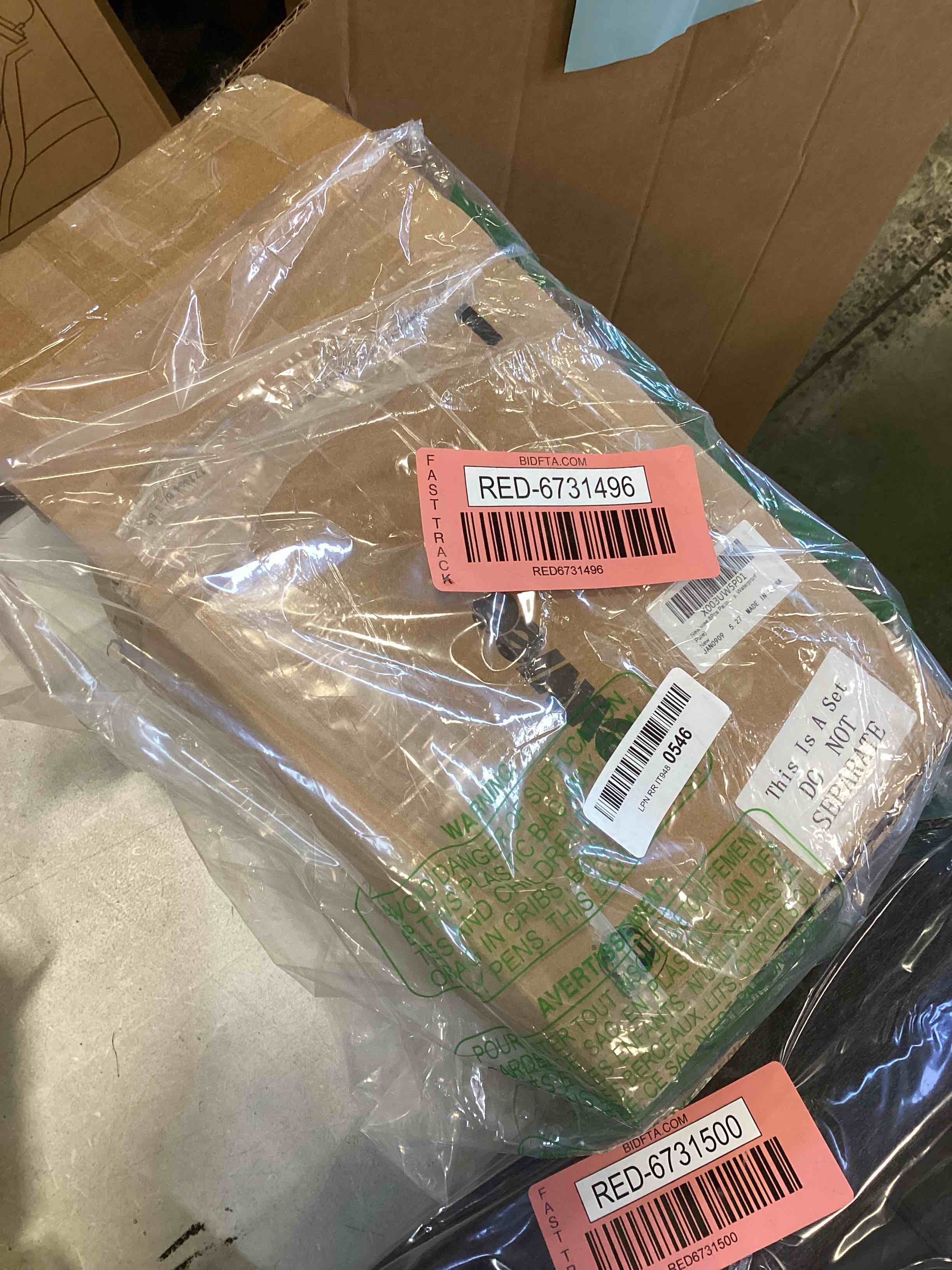 https://s3.amazonaws.com/lotting-images-prod/bidfta/RED6731496_1721151402751.jpeg