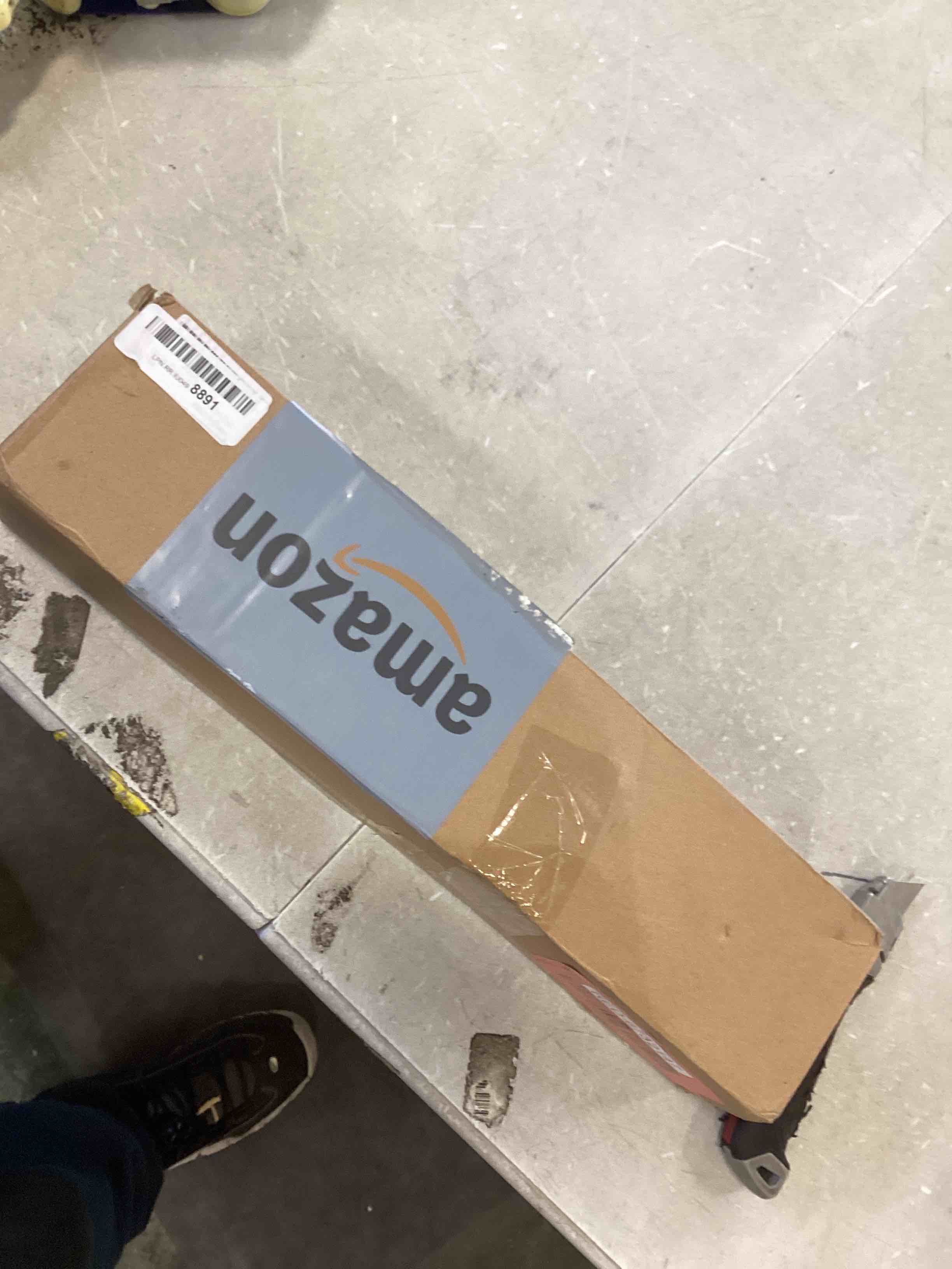 https://s3.amazonaws.com/lotting-images-prod/bidfta/RED6732147_1721323102333.jpeg