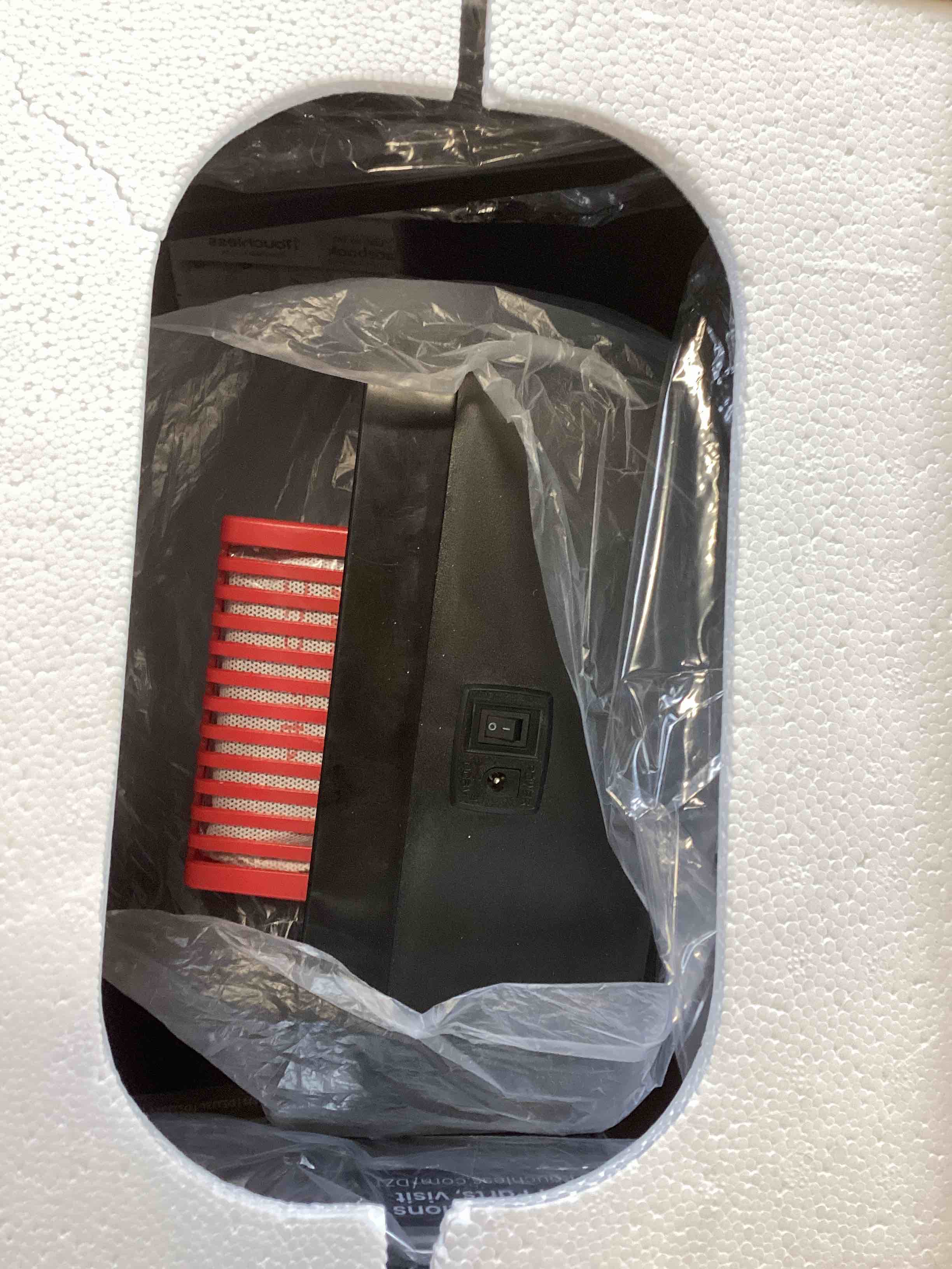 https://s3.amazonaws.com/lotting-images-prod/bidfta/RED6732182_1721324060151.jpeg