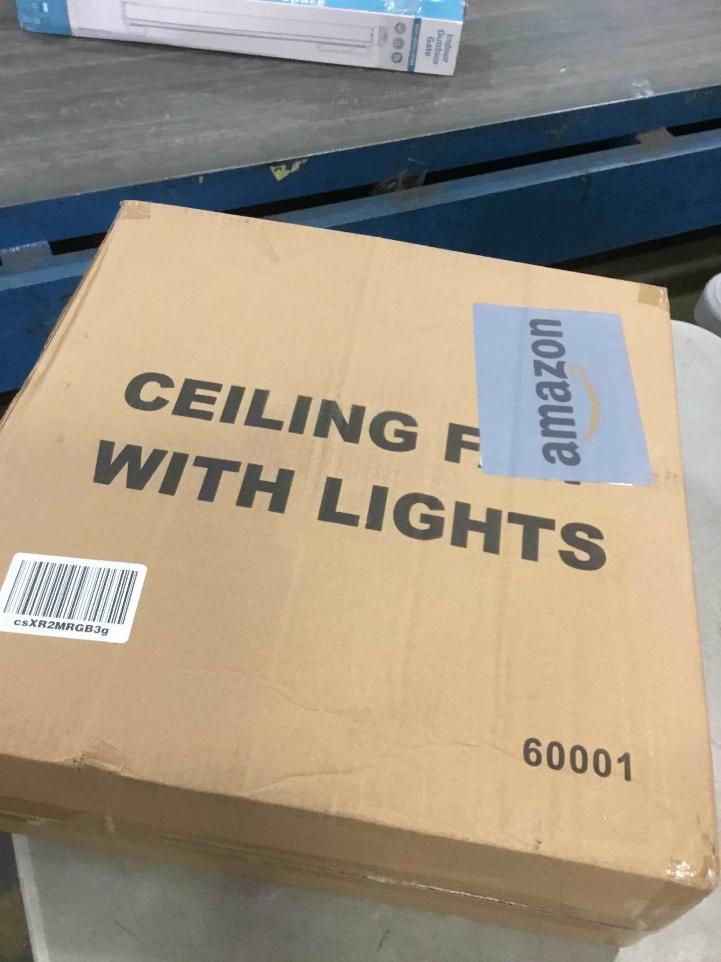 https://s3.amazonaws.com/lotting-images-prod/bidfta/RED6733729_1722024122462.jpeg