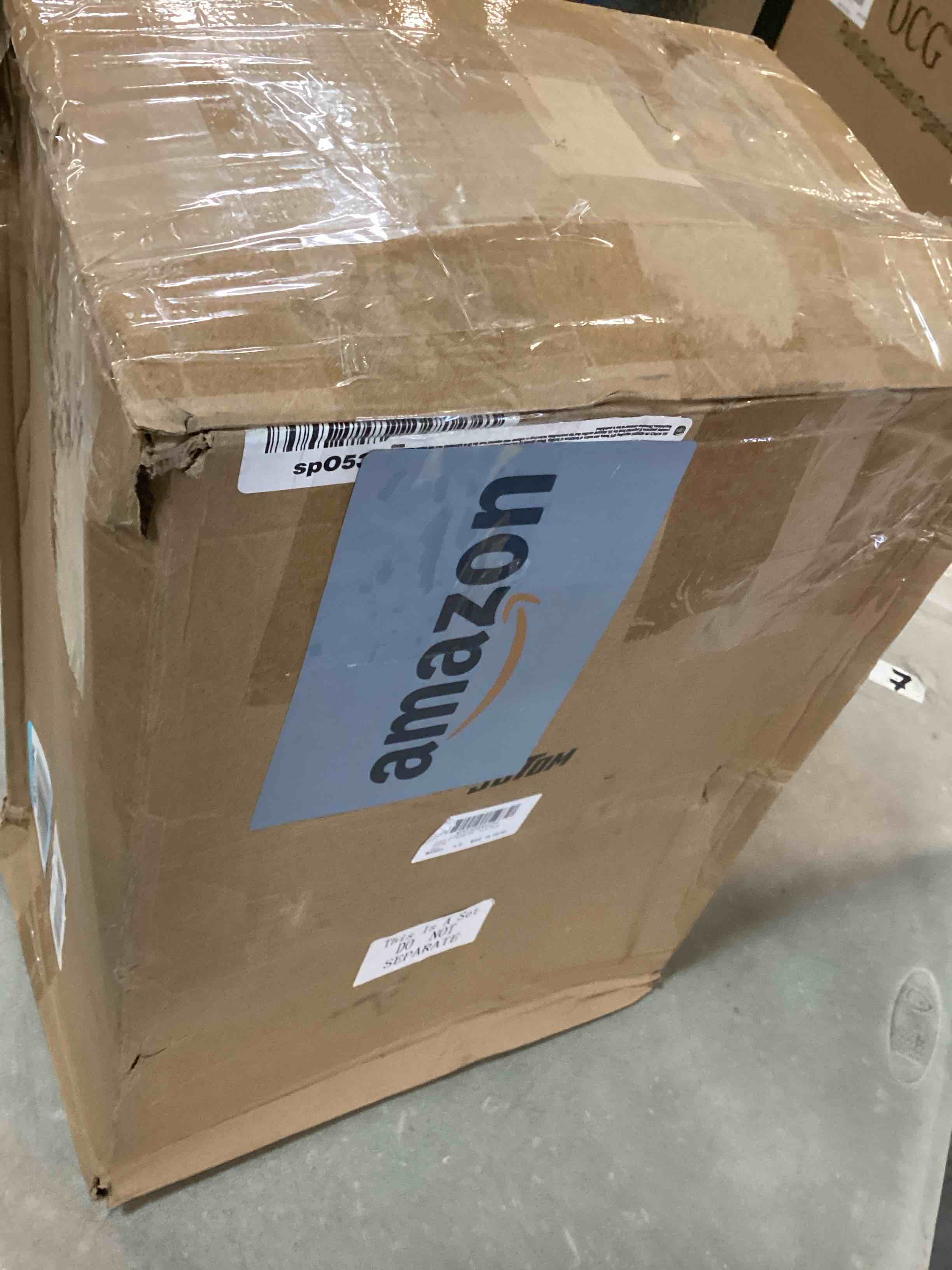 https://s3.amazonaws.com/lotting-images-prod/bidfta/RED6733952_1721491644367.jpeg