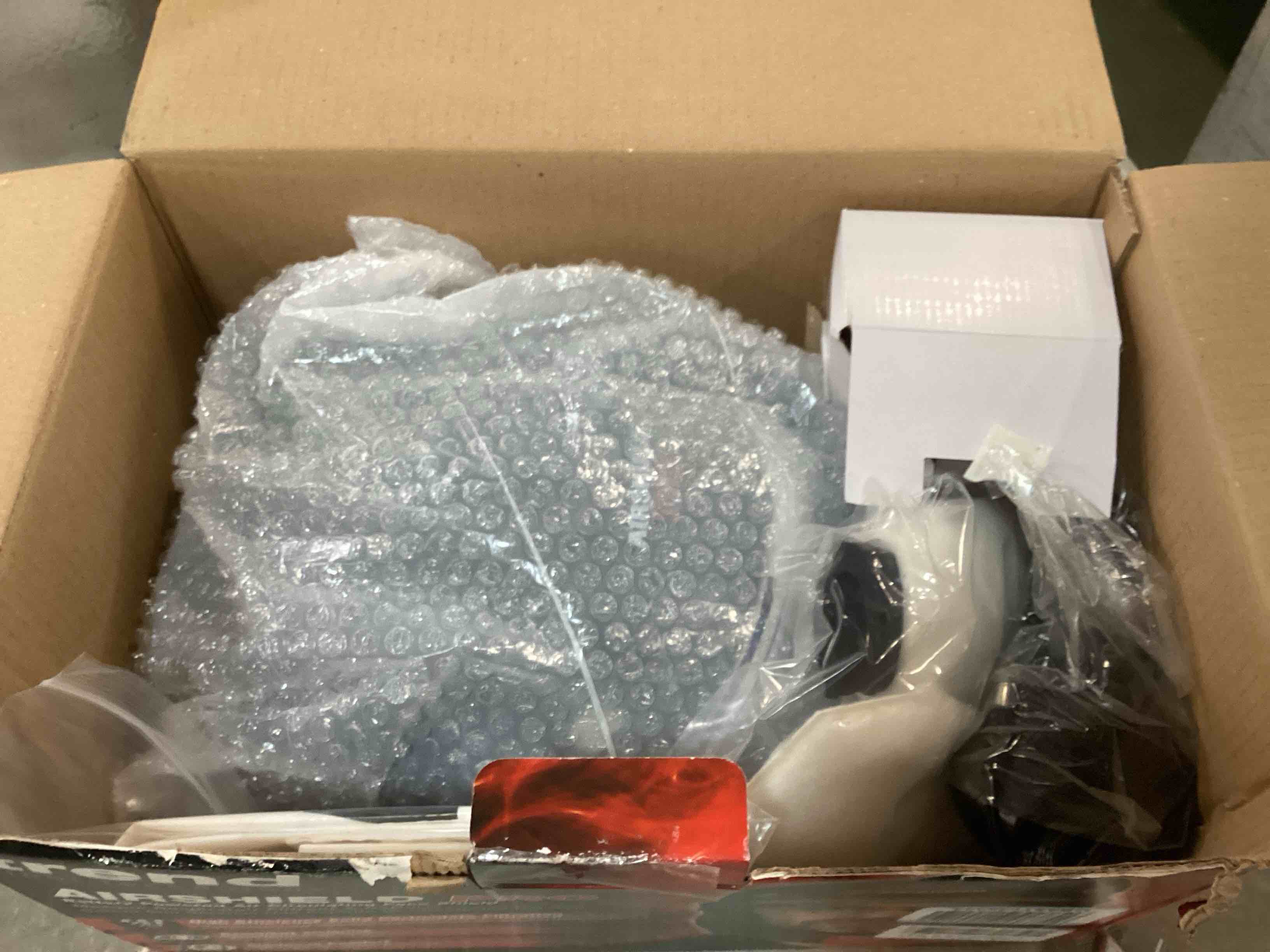 https://s3.amazonaws.com/lotting-images-prod/bidfta/RED6733980_1721494132590.jpeg