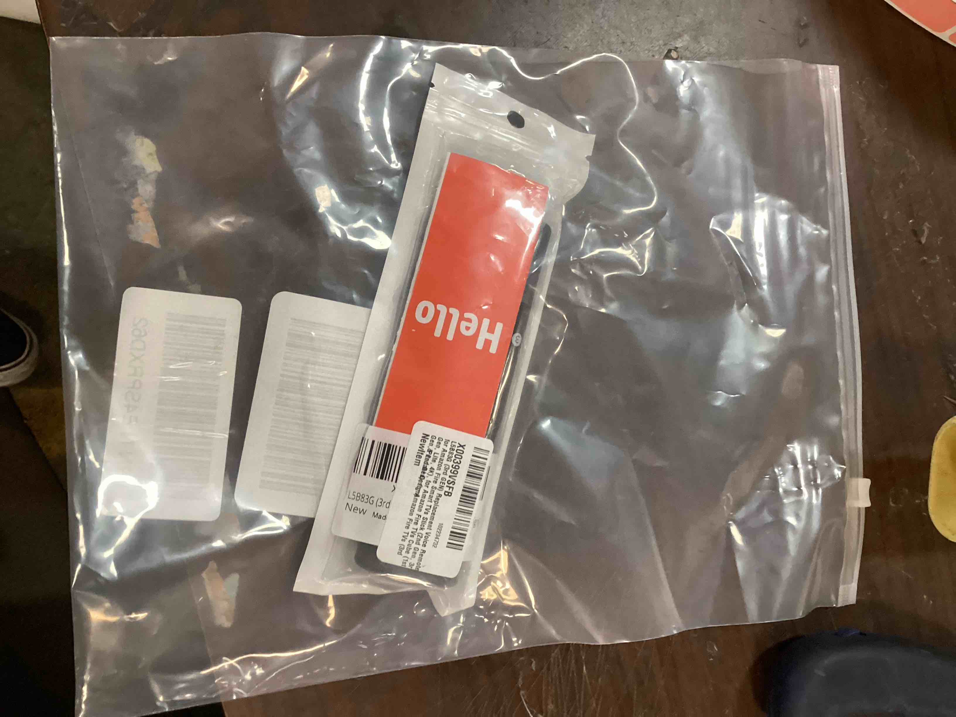https://s3.amazonaws.com/lotting-images-prod/bidfta/RED6734502_1721748191990.jpeg