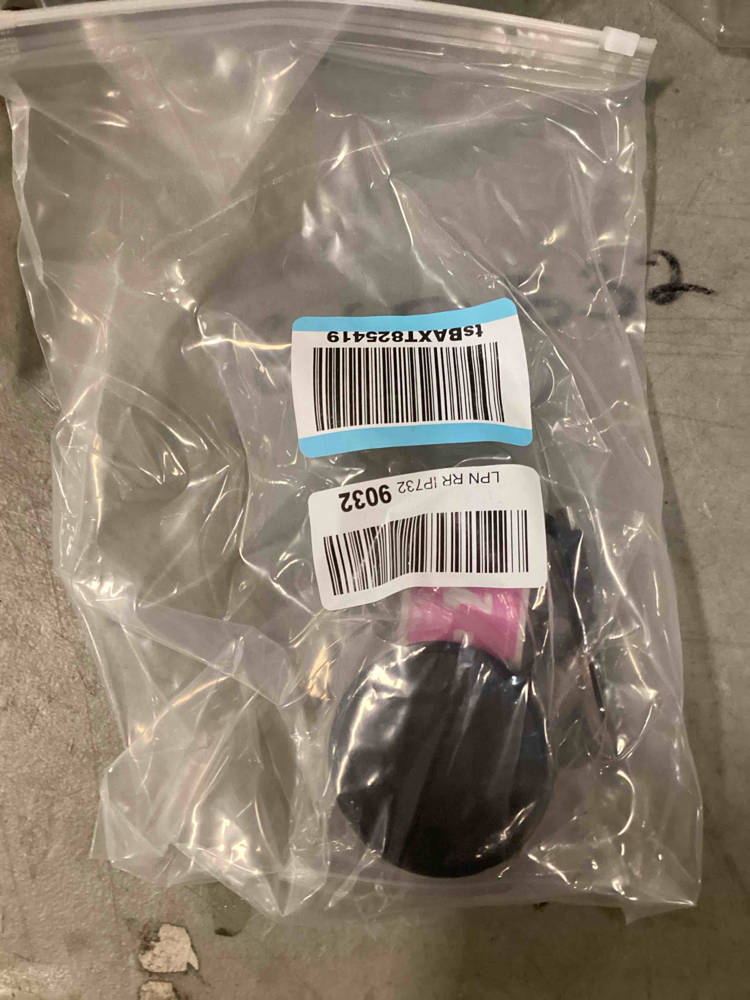 https://s3.amazonaws.com/lotting-images-prod/bidfta/RED6735133_1721993736418.jpeg