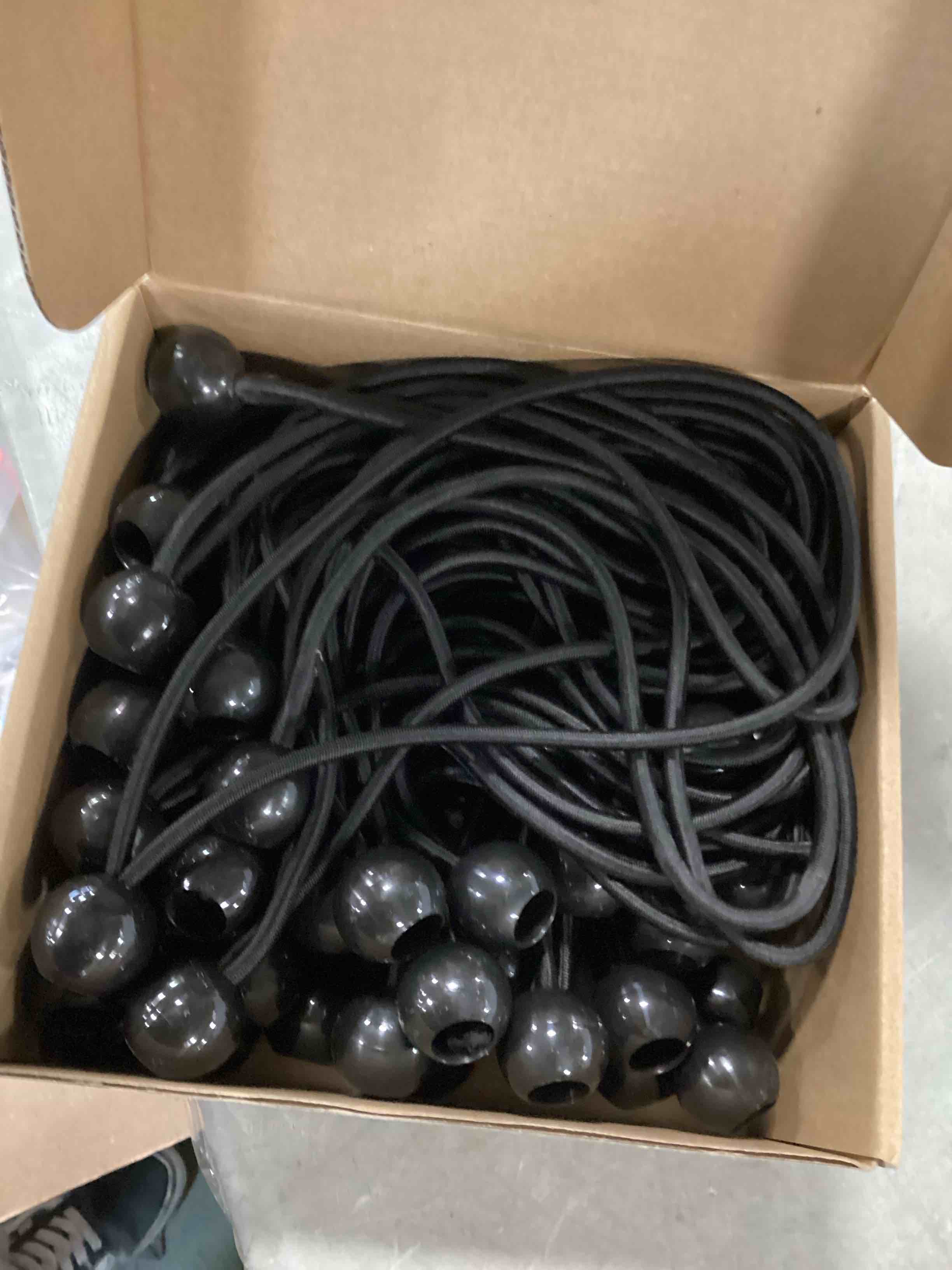 https://s3.amazonaws.com/lotting-images-prod/bidfta/RED6735149_1721994387089.jpeg