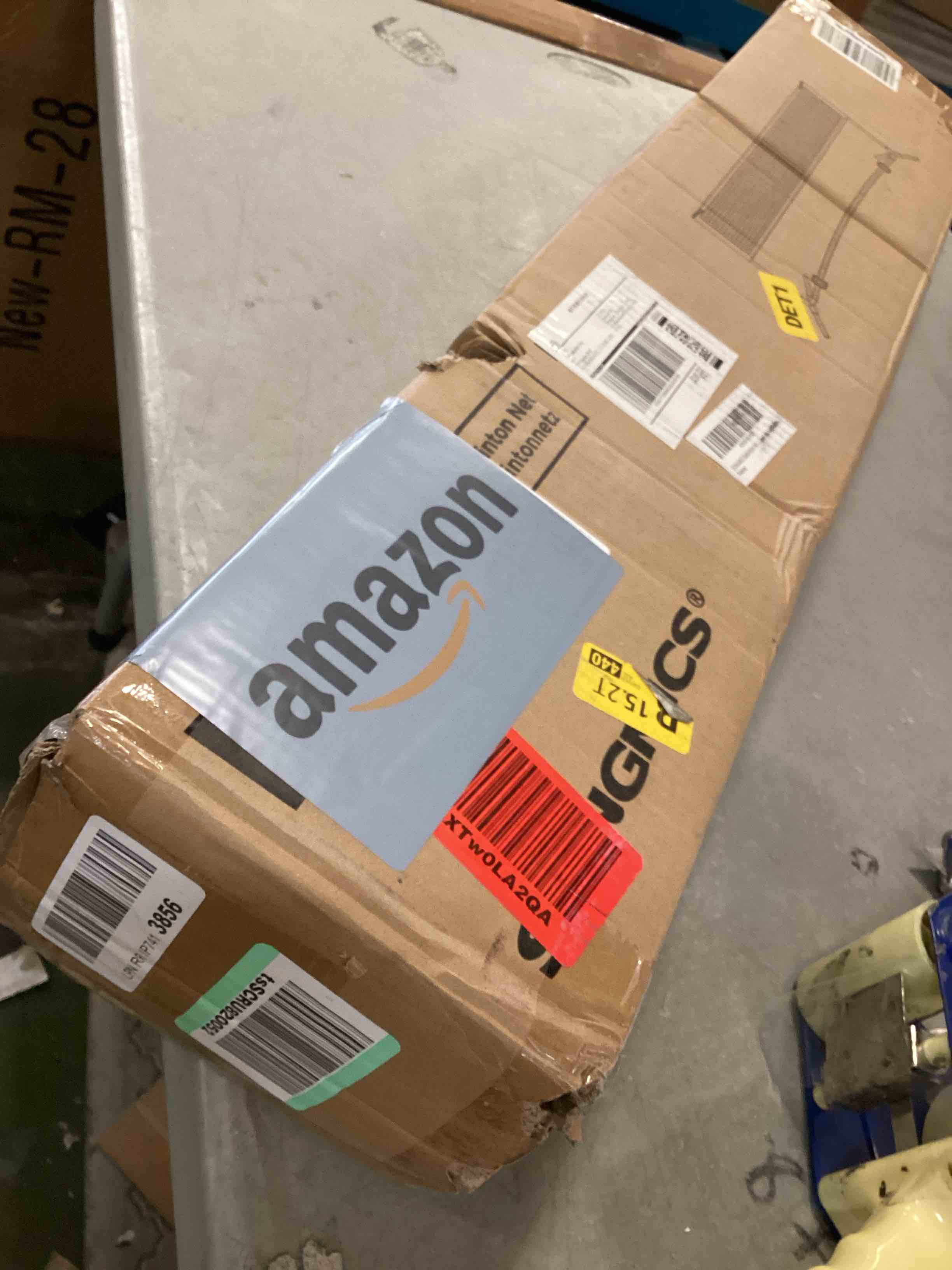 https://s3.amazonaws.com/lotting-images-prod/bidfta/RED6735286_1722014825335.jpeg