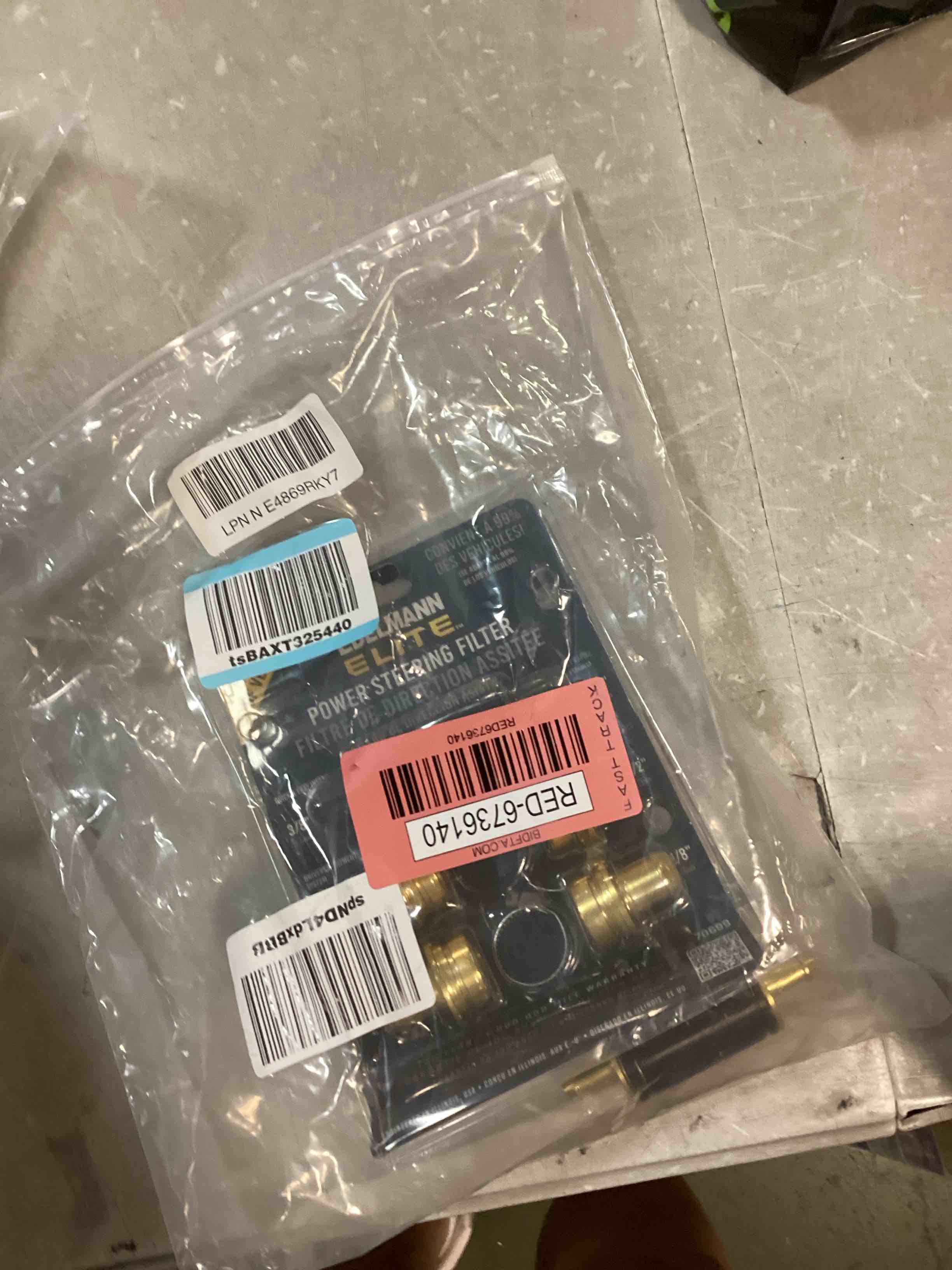 https://s3.amazonaws.com/lotting-images-prod/bidfta/RED6736140_1721333336505.jpeg