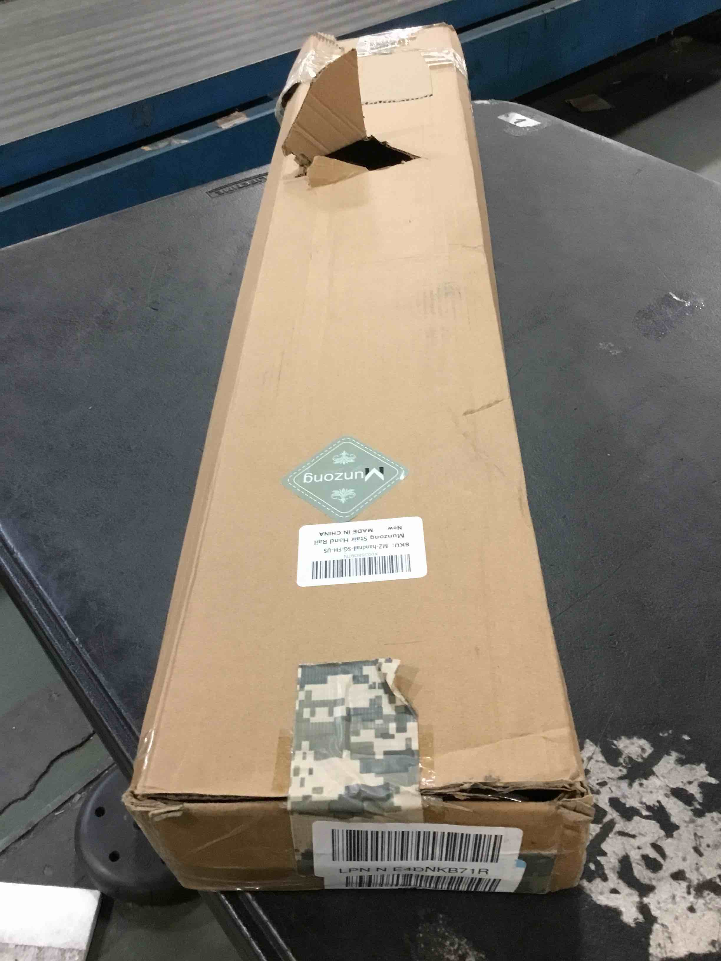 https://s3.amazonaws.com/lotting-images-prod/bidfta/RED6736203_1721350399153.jpeg