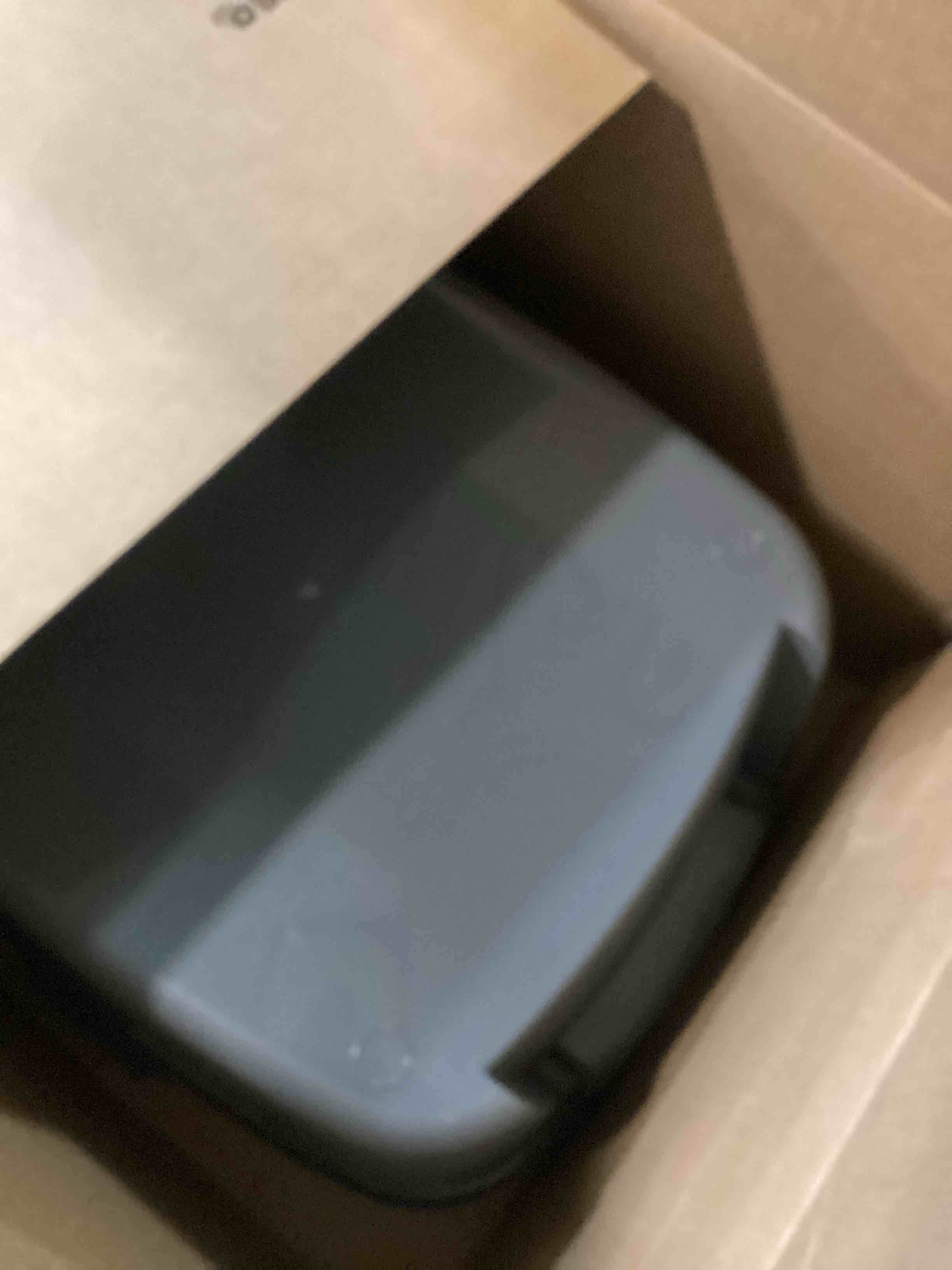 https://s3.amazonaws.com/lotting-images-prod/bidfta/RED6736267_1721391673764.jpeg