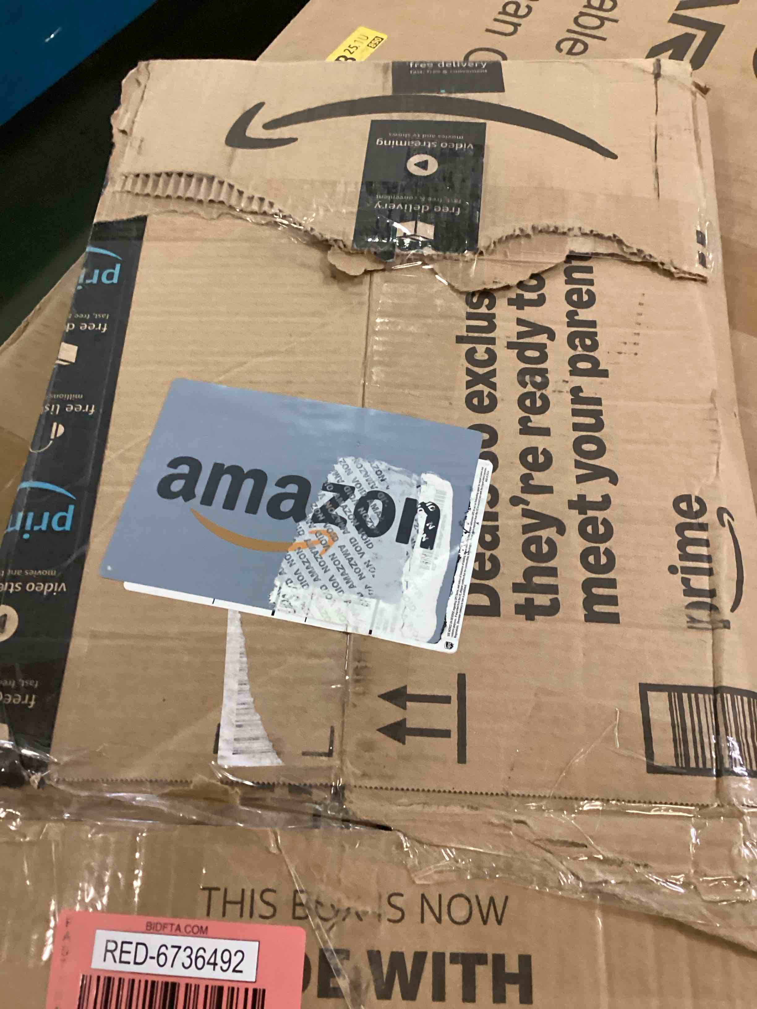 https://s3.amazonaws.com/lotting-images-prod/bidfta/RED6736492_1721410774875.jpeg