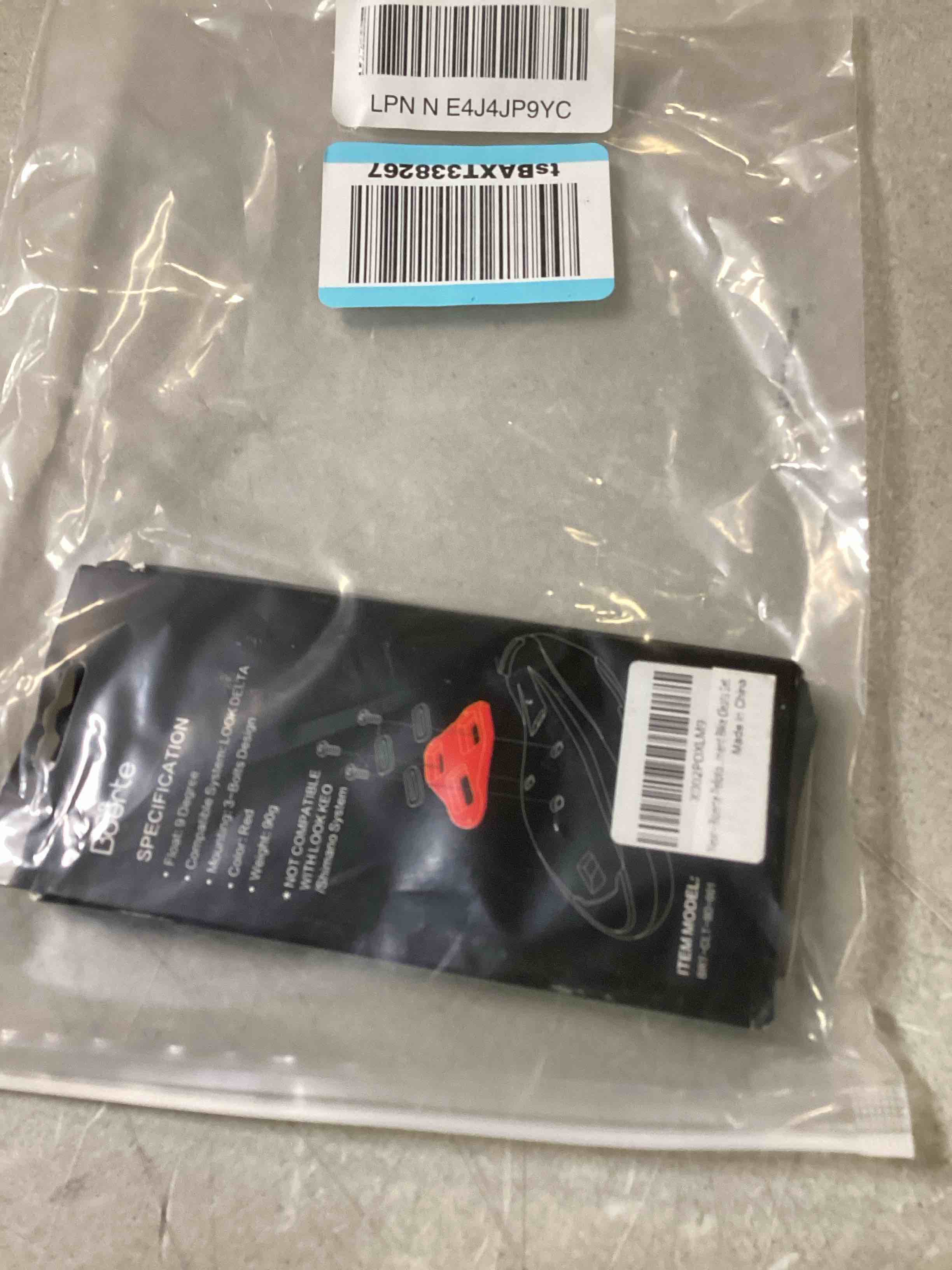https://s3.amazonaws.com/lotting-images-prod/bidfta/RED6736785_1721493851180.jpeg