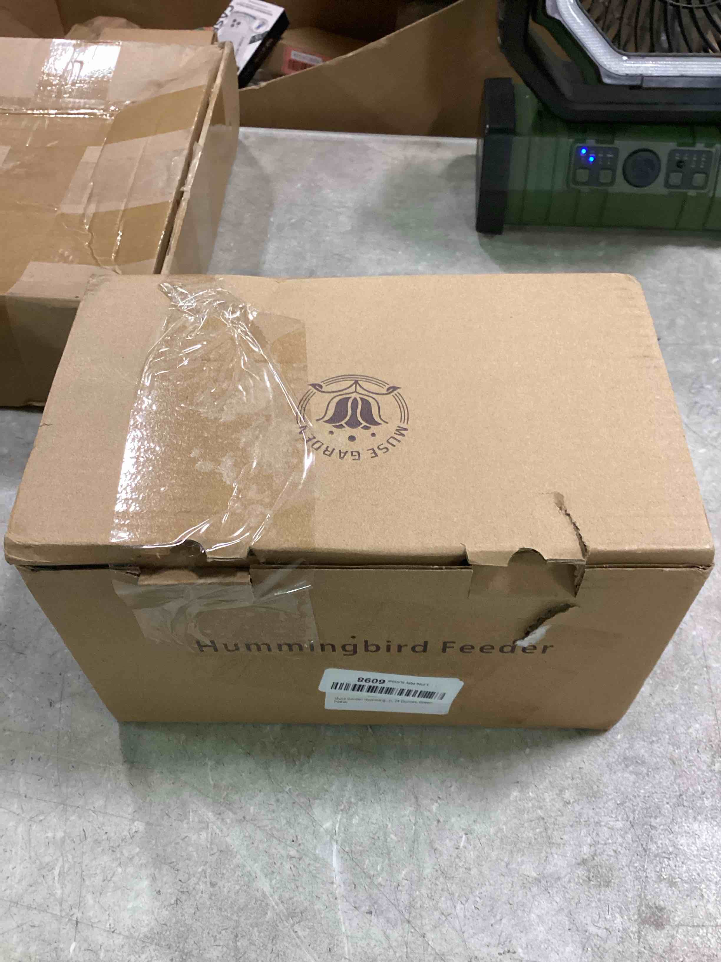 https://s3.amazonaws.com/lotting-images-prod/bidfta/RED6738006_1721745629010.jpeg