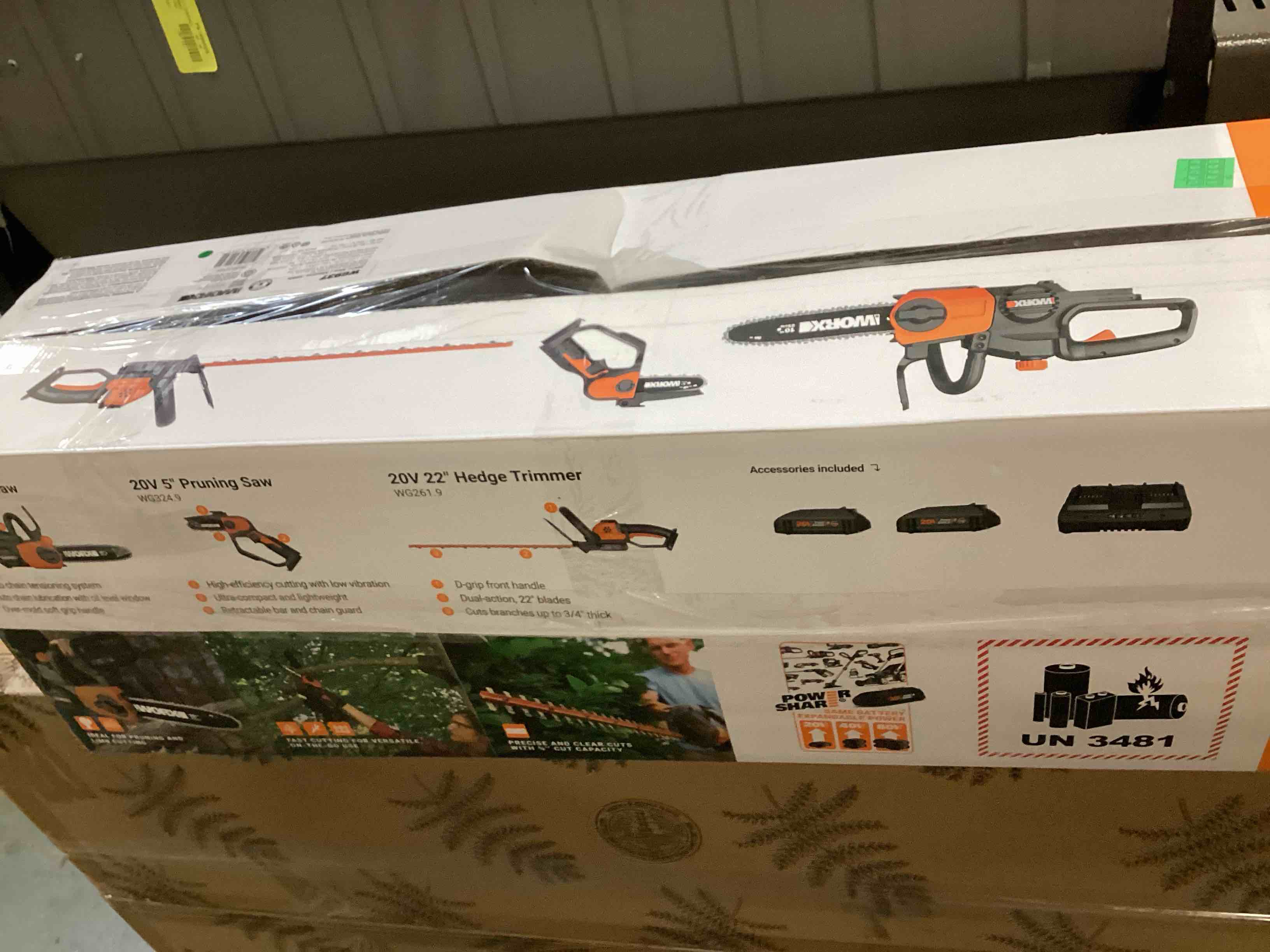 https://s3.amazonaws.com/lotting-images-prod/bidfta/RED6739158_1721749107641.jpeg