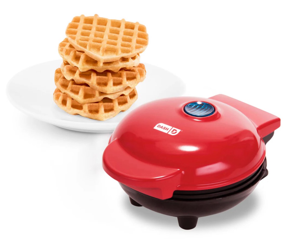 Dash Heart mini waffle maker