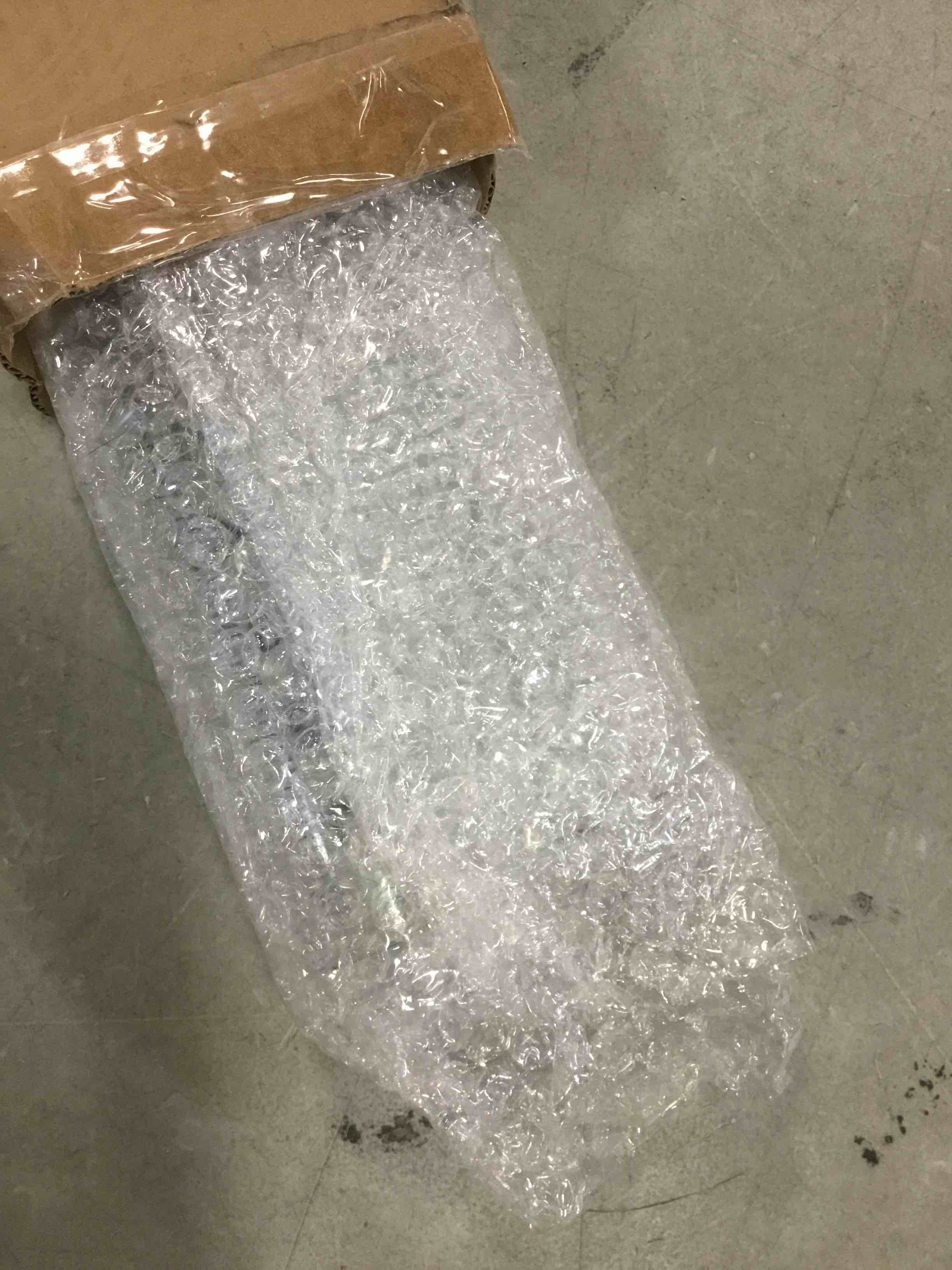 https://s3.amazonaws.com/lotting-images-prod/bidfta/RED6740379_1721494189092.jpeg