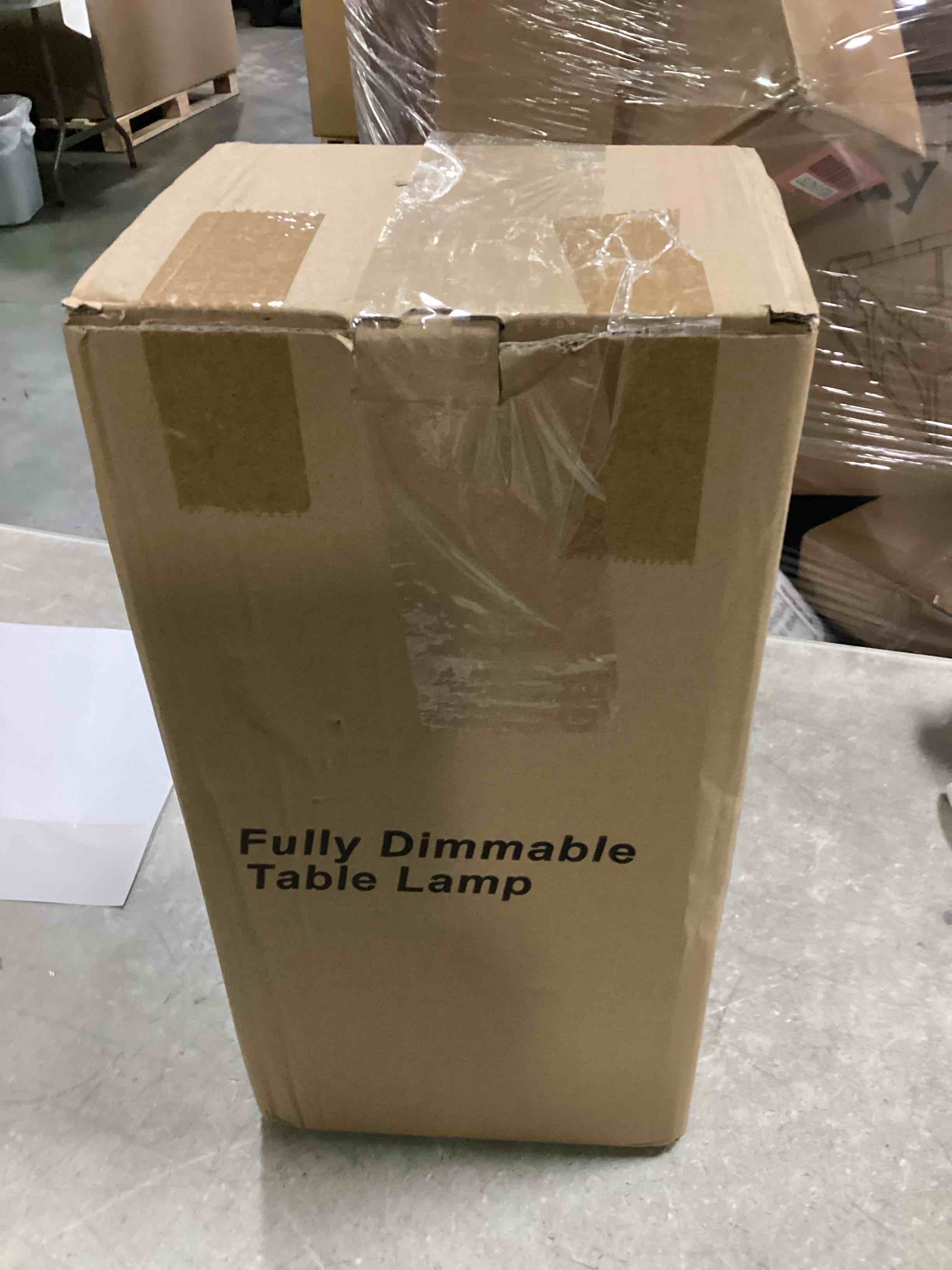 https://s3.amazonaws.com/lotting-images-prod/bidfta/RED6742790_1721945498596.jpeg