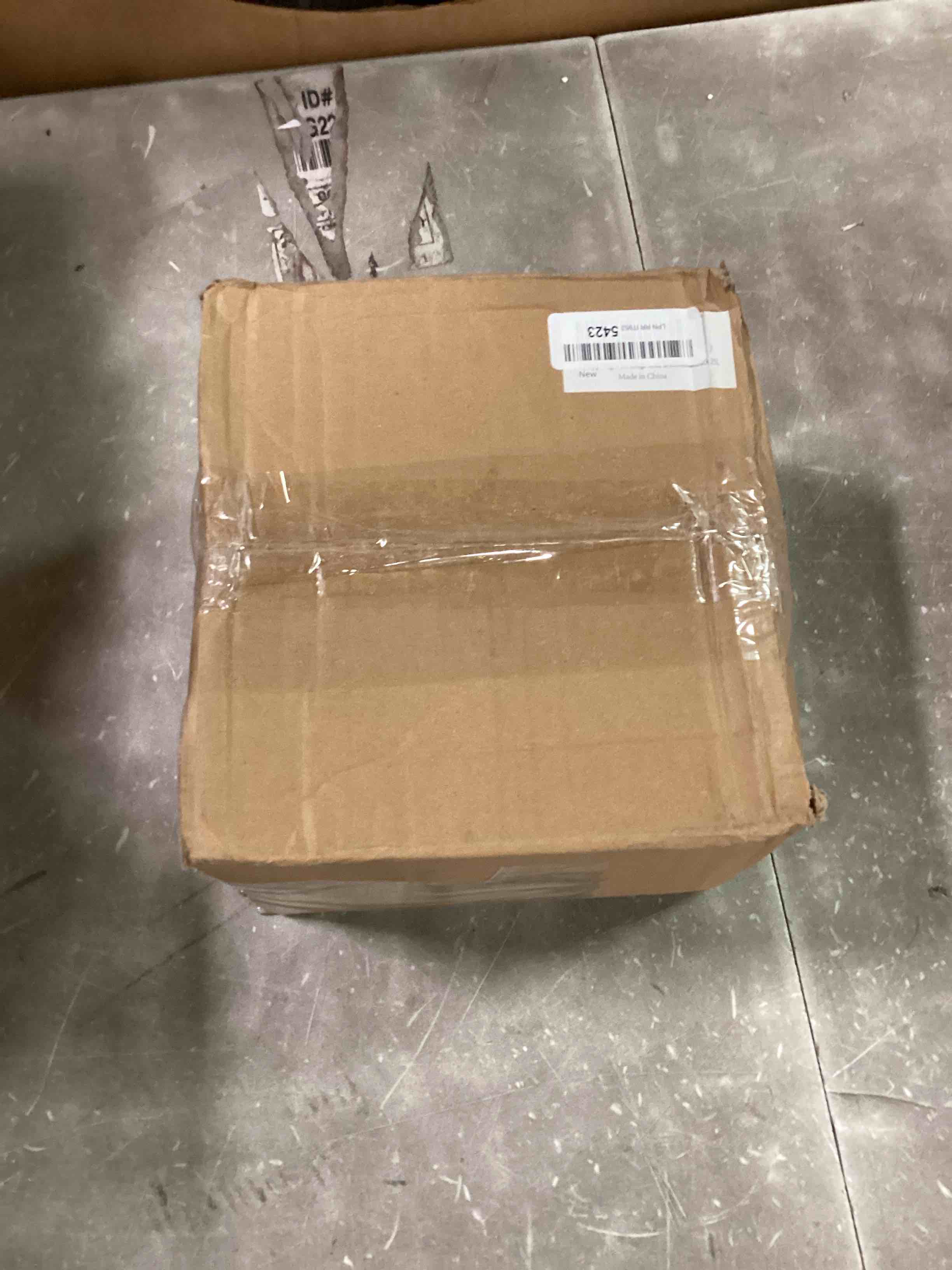 https://s3.amazonaws.com/lotting-images-prod/bidfta/RED6743196_1722291843602.jpeg