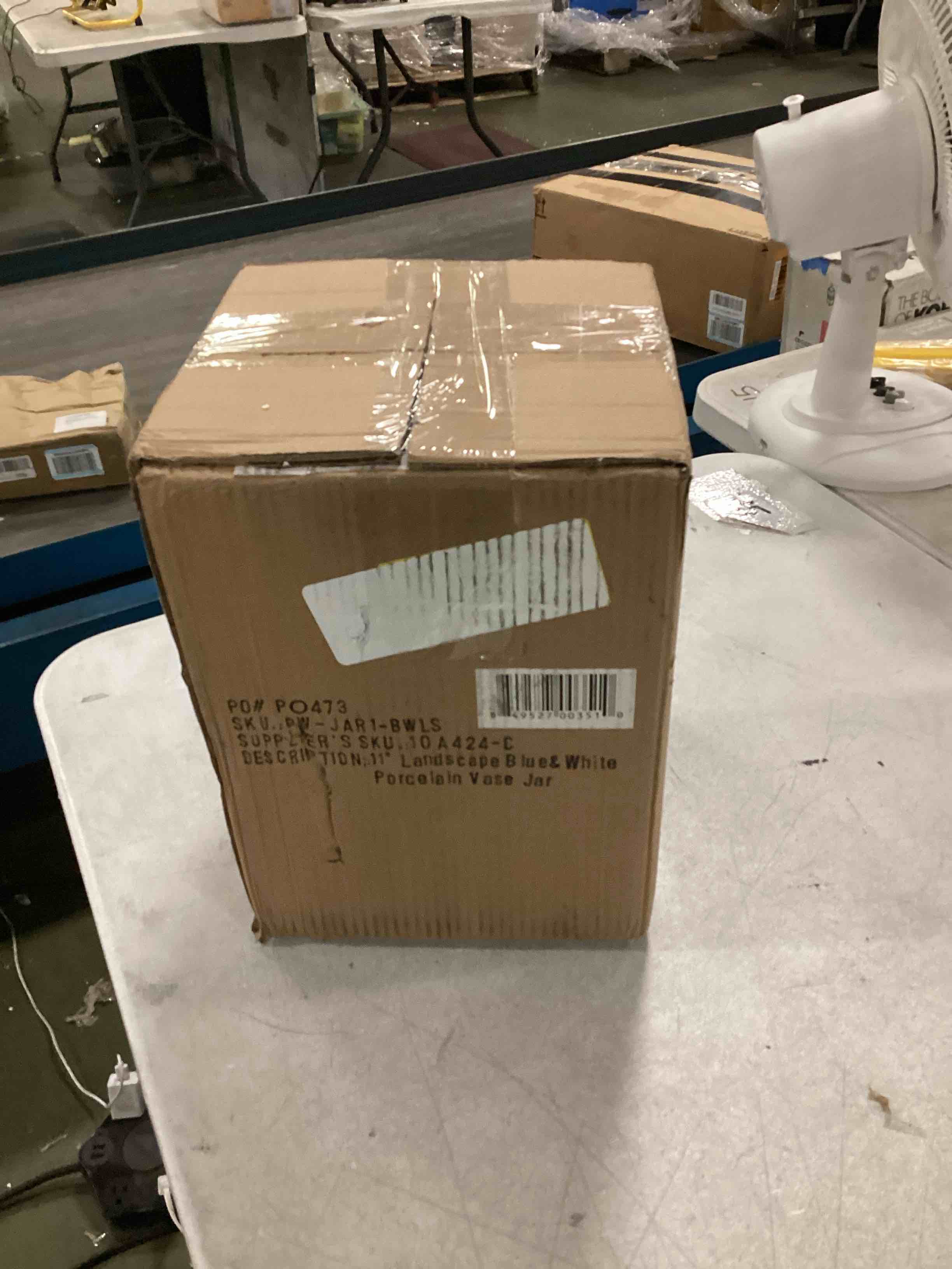 https://s3.amazonaws.com/lotting-images-prod/bidfta/RED6743681_1722487423697.jpeg