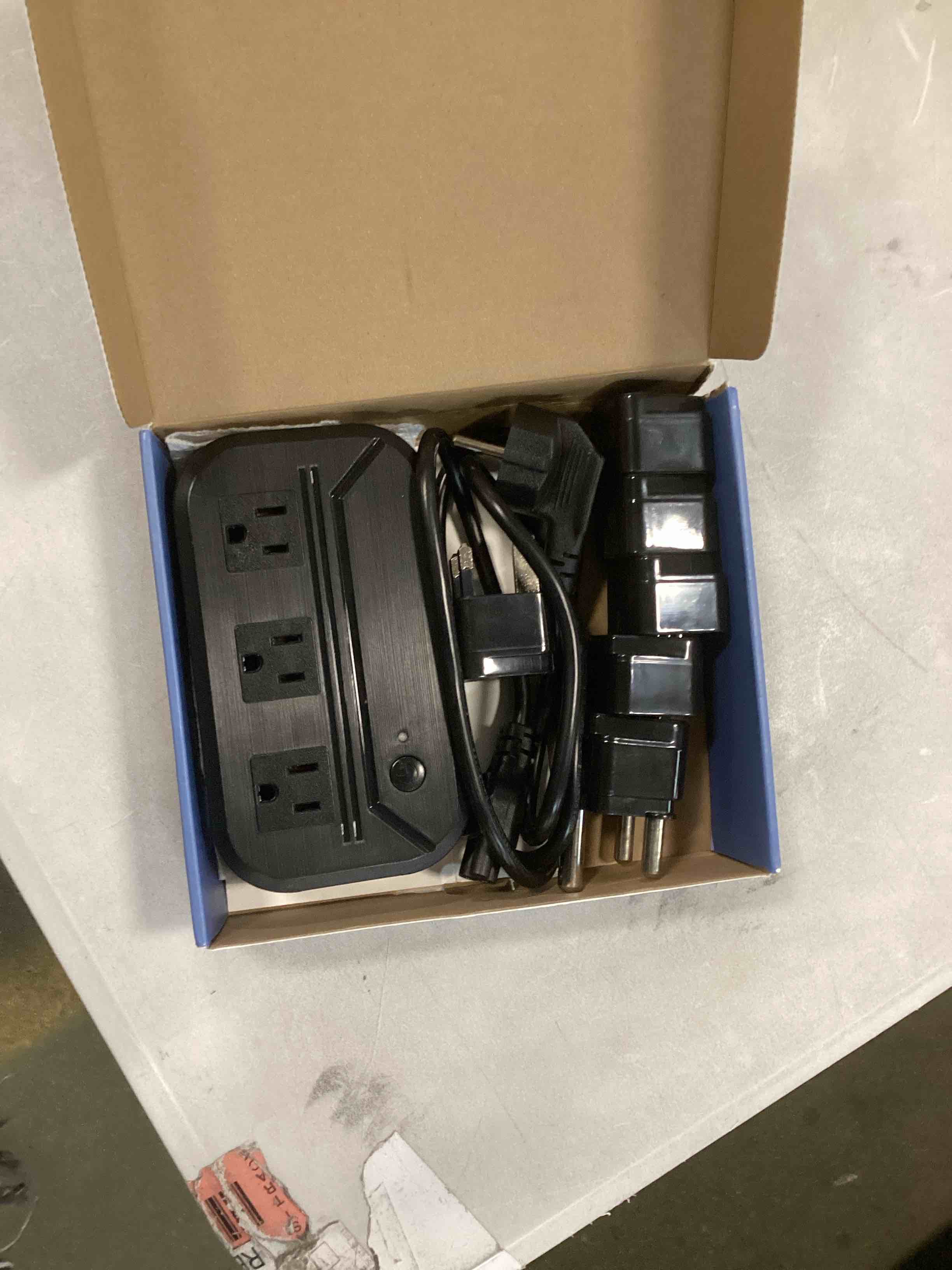 https://s3.amazonaws.com/lotting-images-prod/bidfta/RED6747476_1721320053069.jpeg