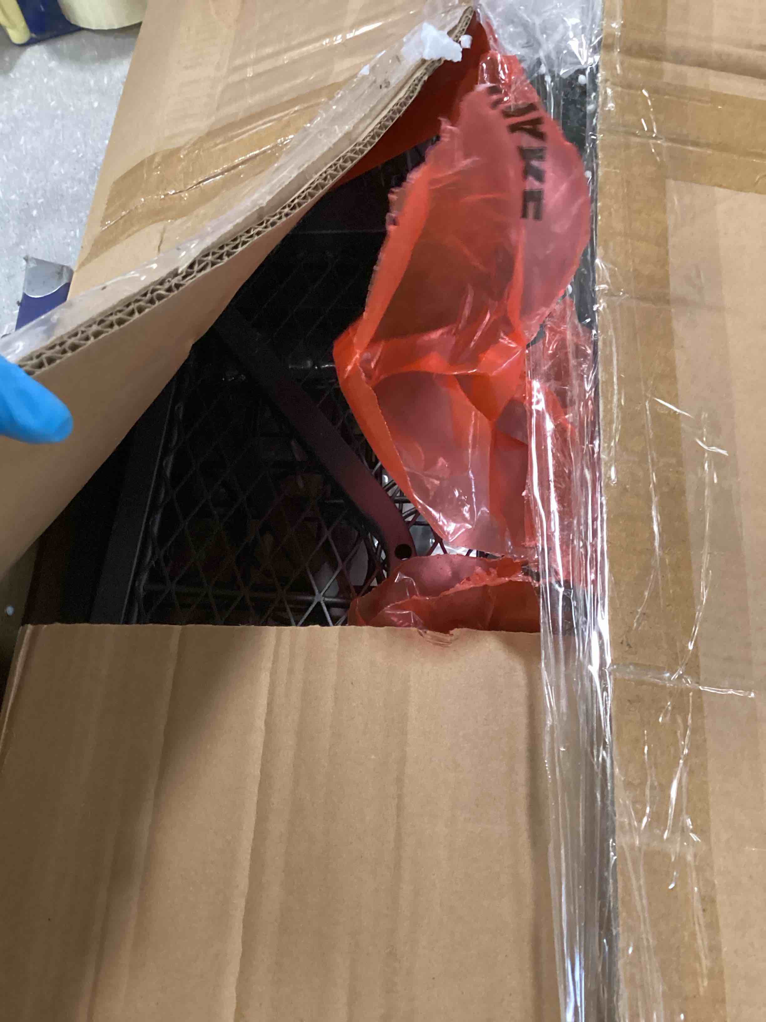 https://s3.amazonaws.com/lotting-images-prod/bidfta/RED6748605_1721836351379.jpeg