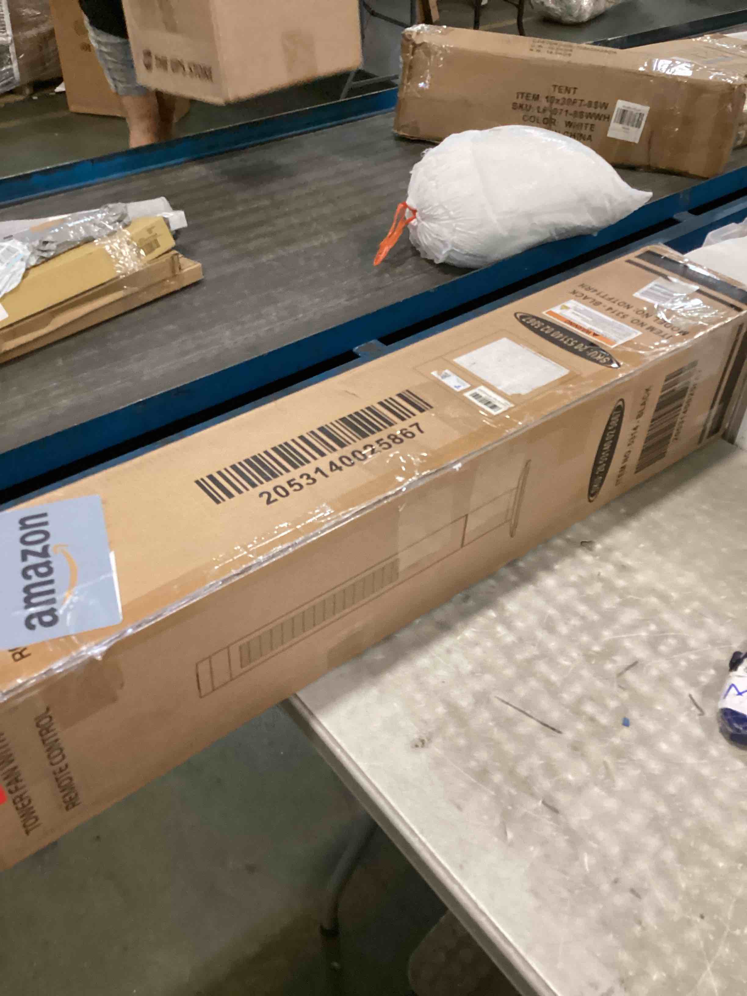https://s3.amazonaws.com/lotting-images-prod/bidfta/RED6748930_1721938051560.jpeg