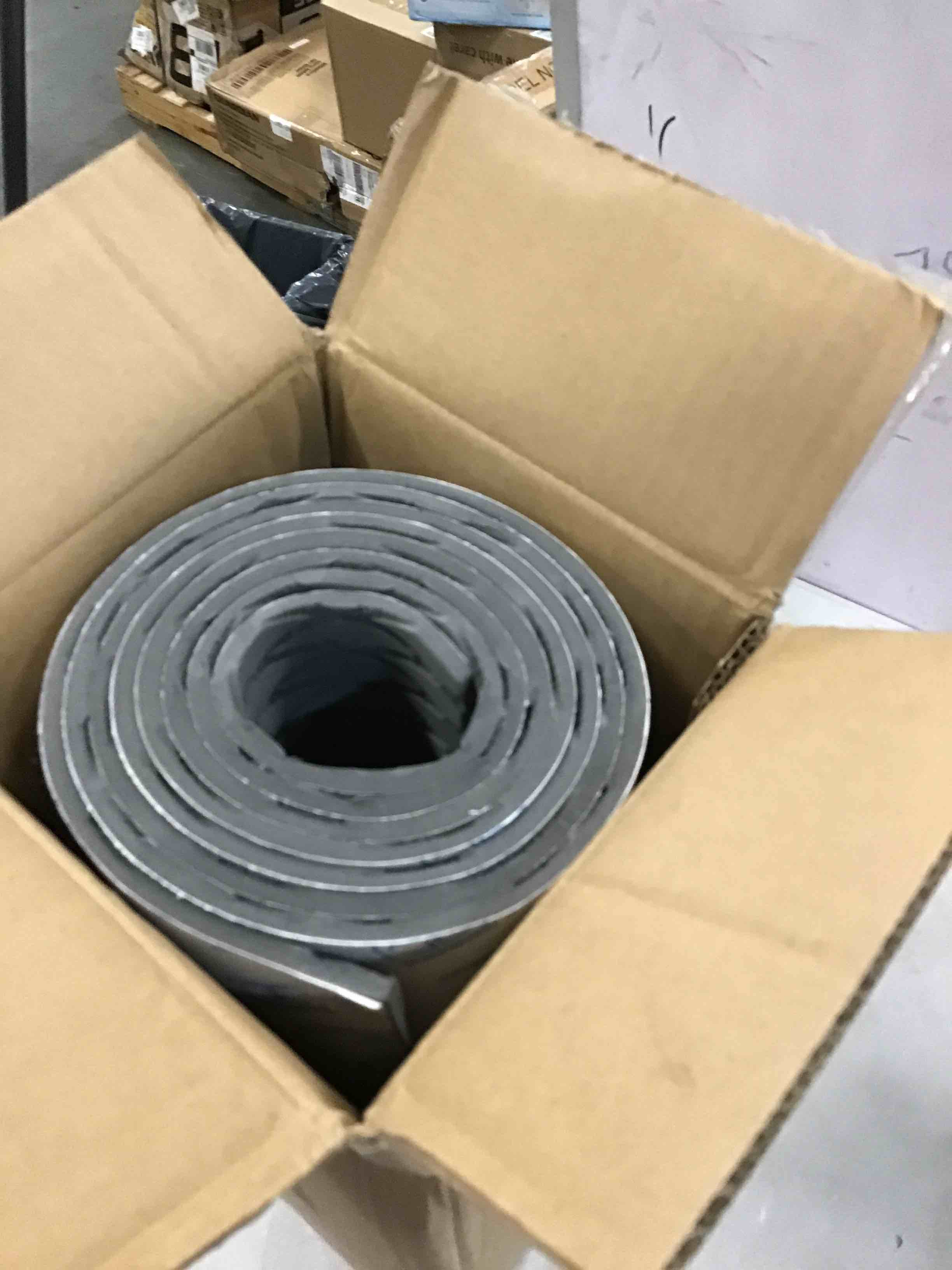 https://s3.amazonaws.com/lotting-images-prod/bidfta/RED6749302_1721738255697.jpeg