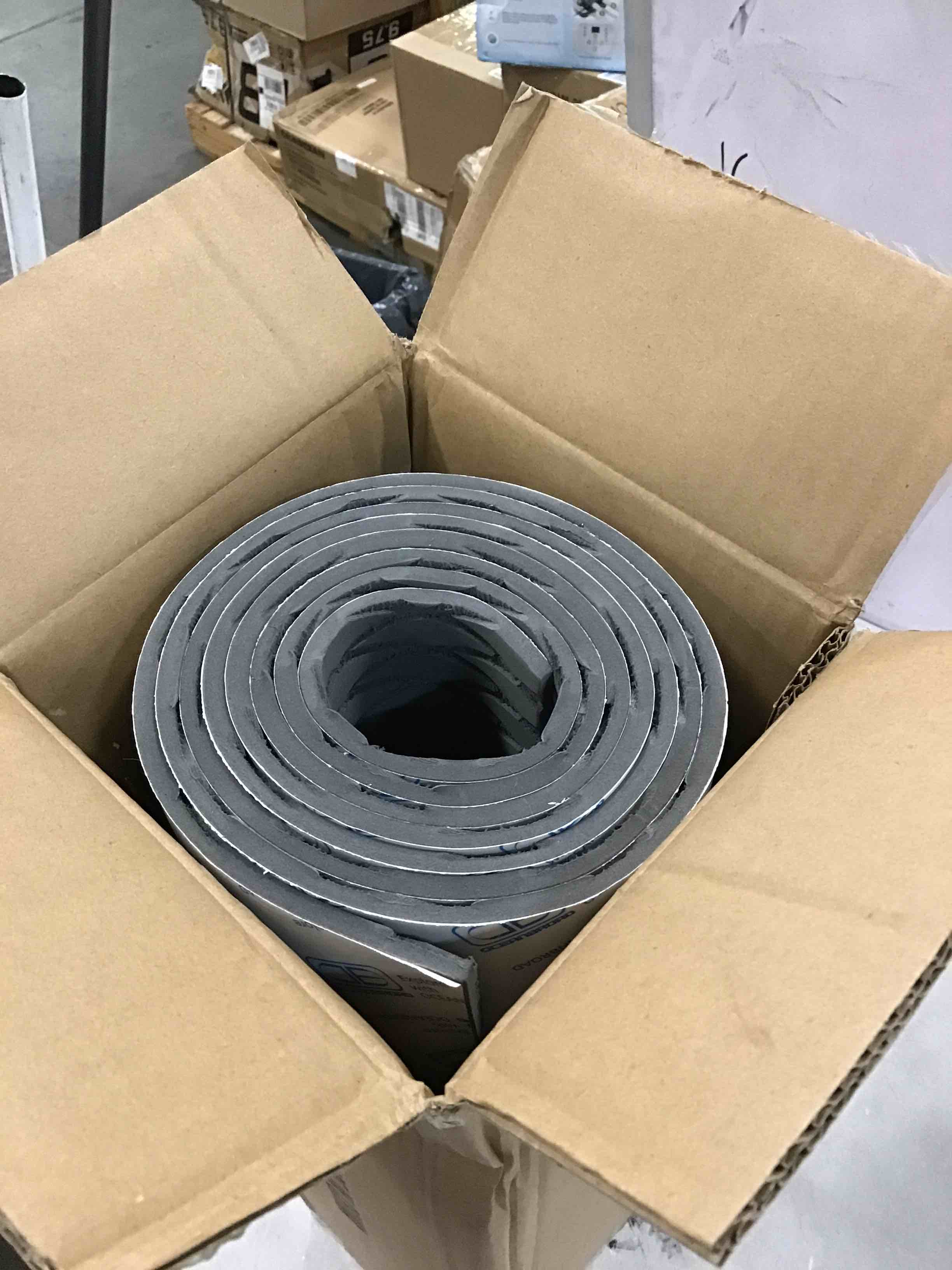 https://s3.amazonaws.com/lotting-images-prod/bidfta/RED6749302_1721738256883.jpeg