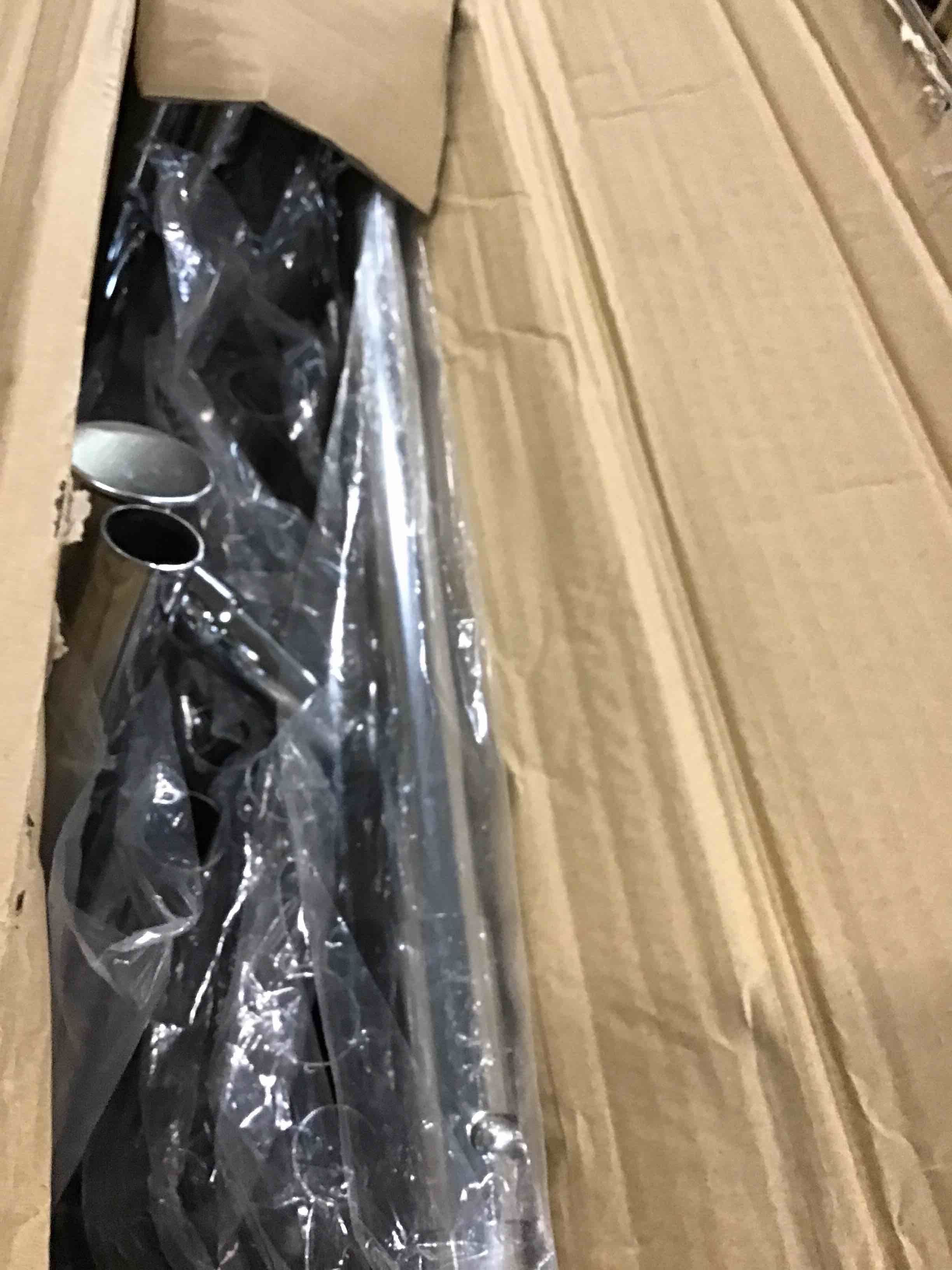 https://s3.amazonaws.com/lotting-images-prod/bidfta/RED6749416_1721752349137.jpeg